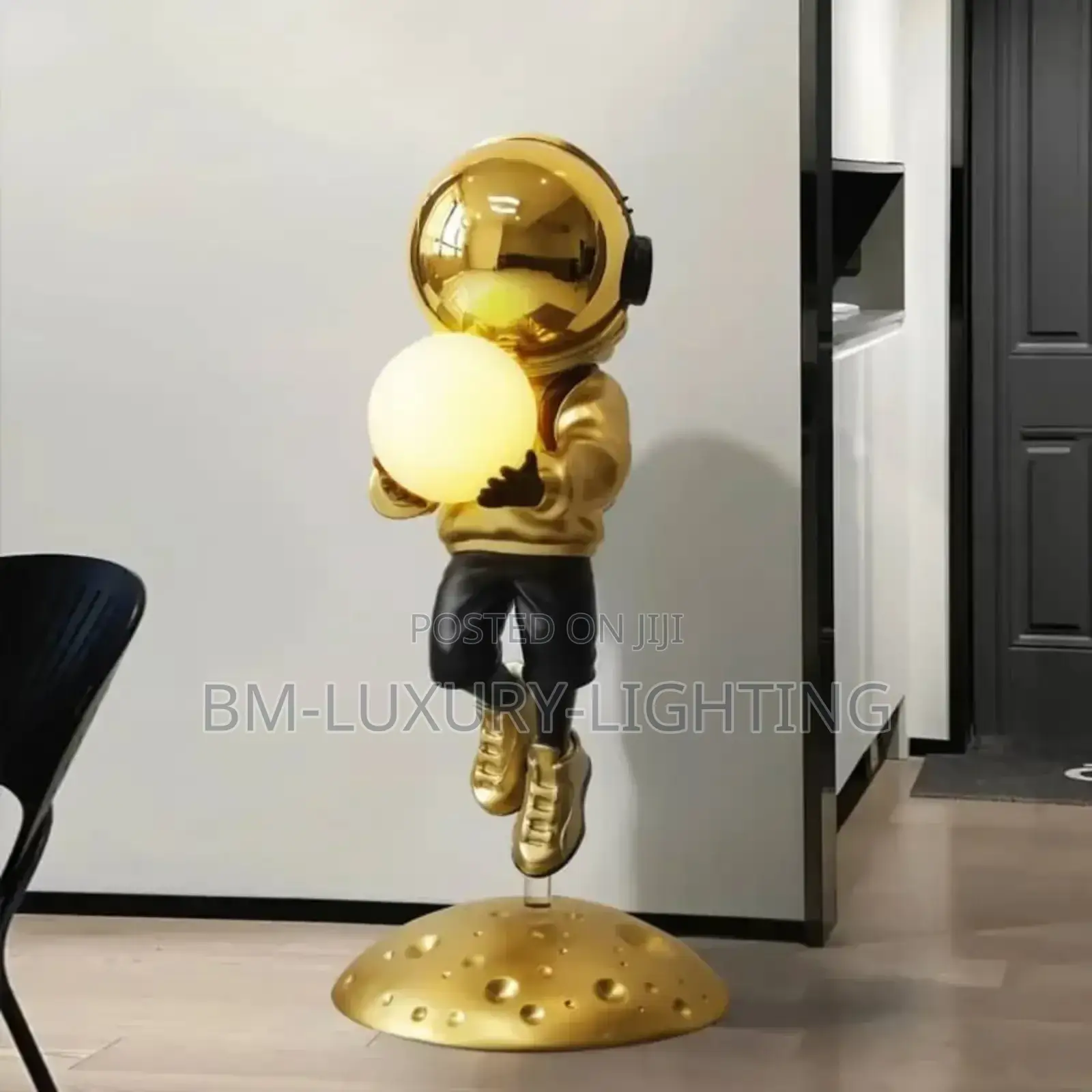 Large Sculpture Astronaut