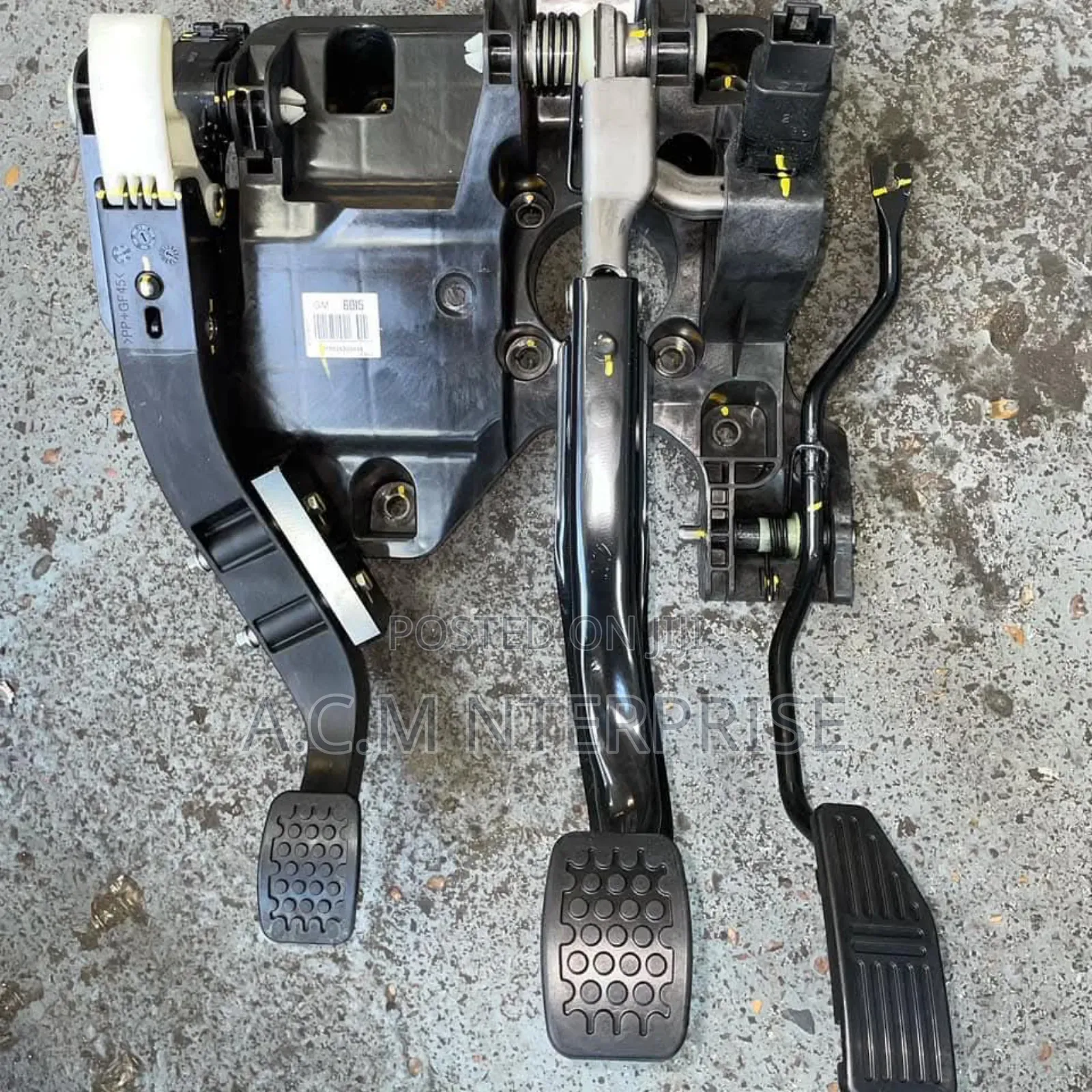 Brakes and Clutch Pedal for Cars and Jeeps
