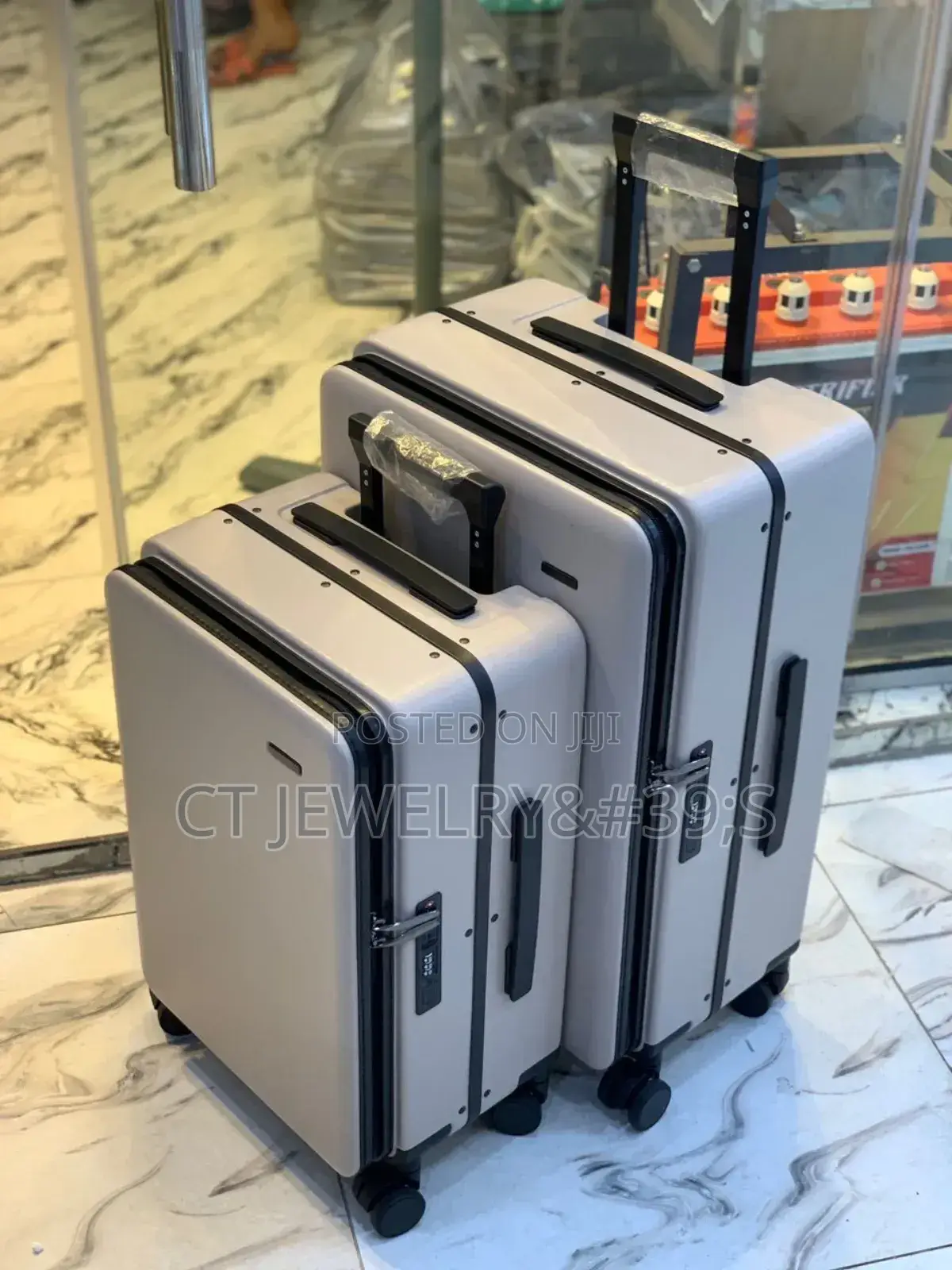 Nice Luggage M24" & S20" For The Fashionable Travel 🧳 Box