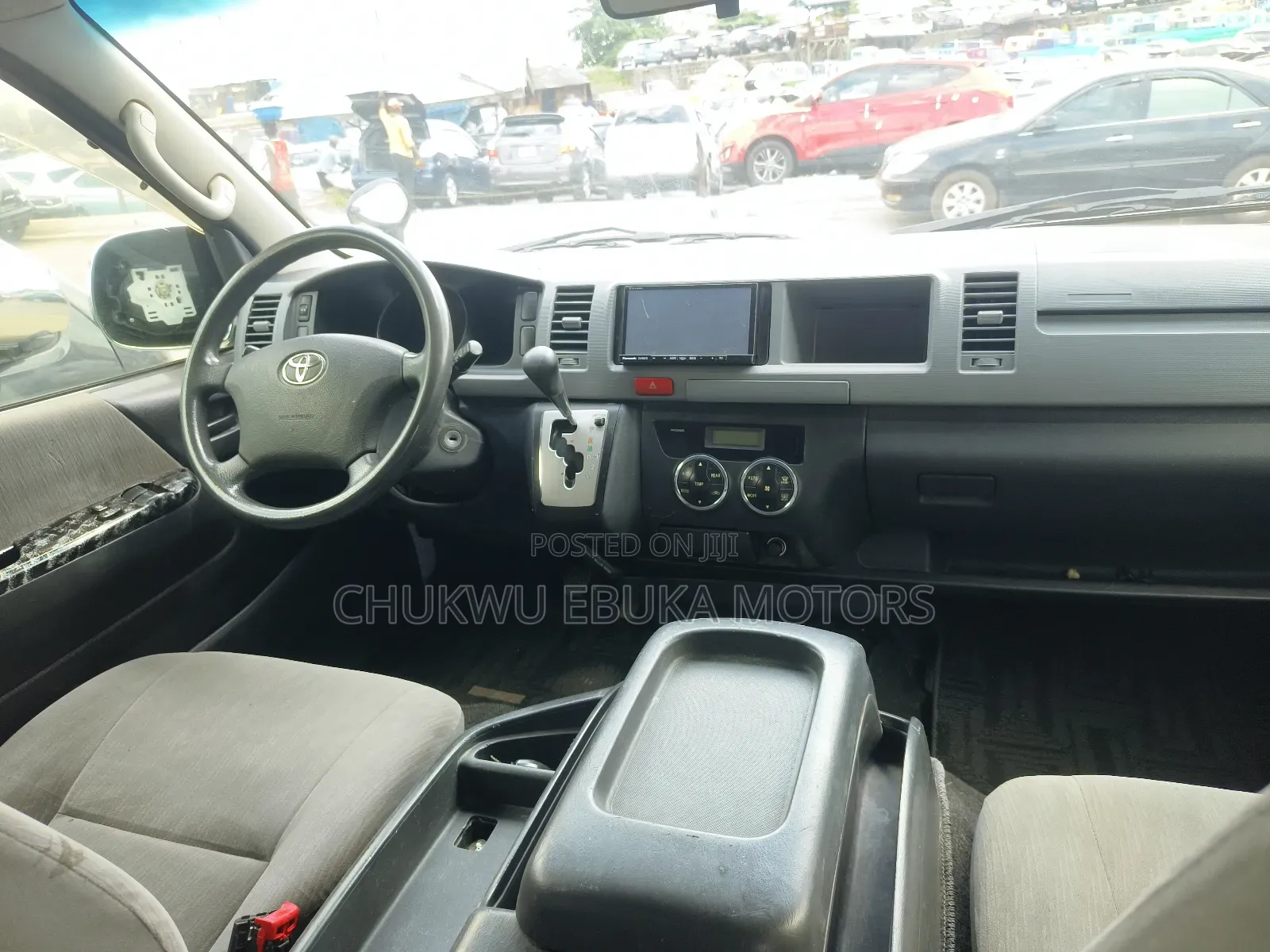 Toyota Grand HiAce 2014 White