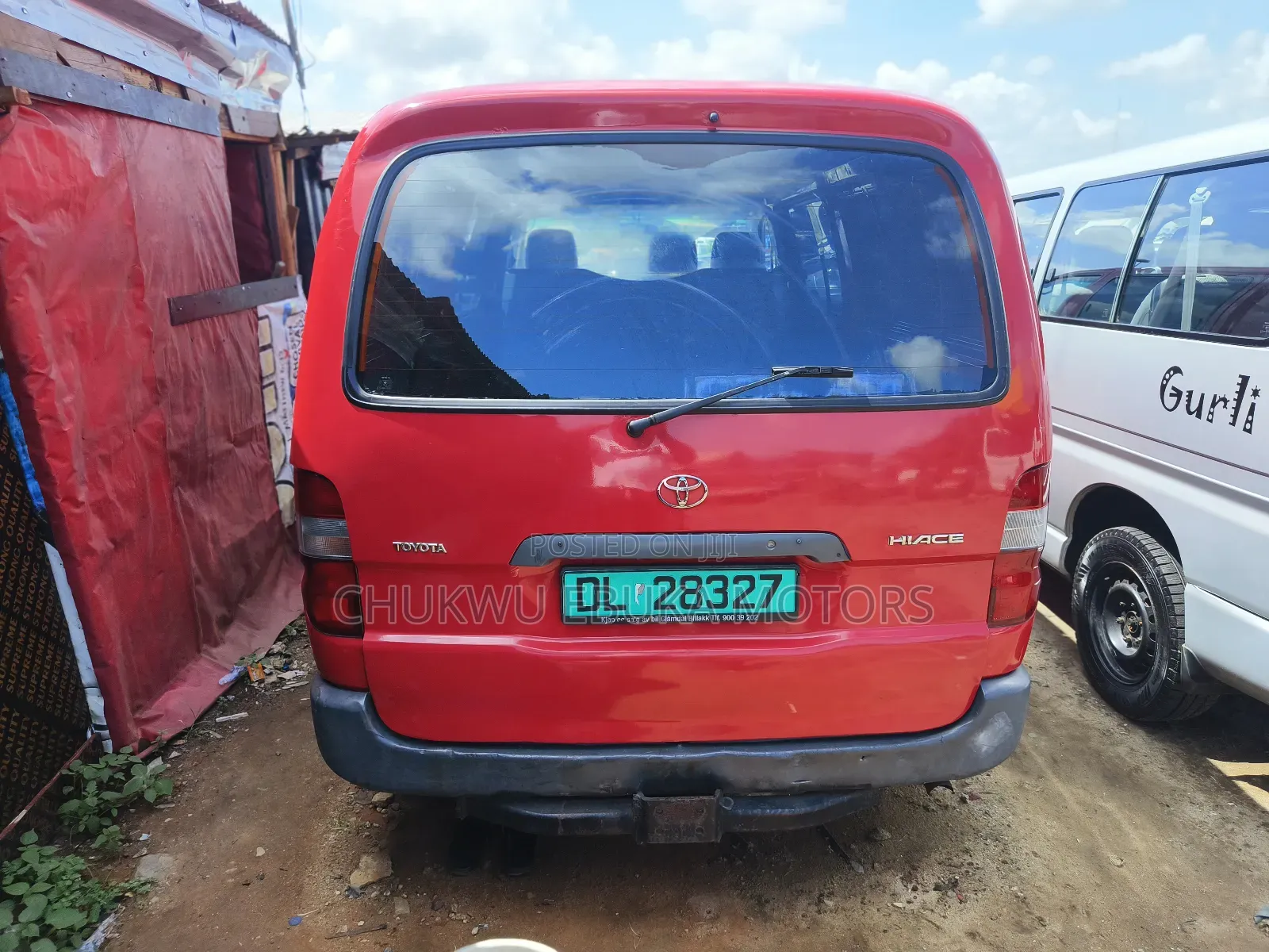 Toyota HiAce 2004 Red