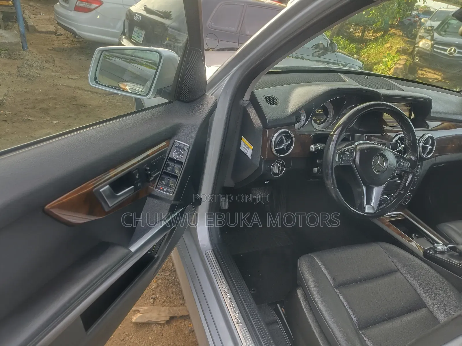 Mercedes-Benz GLK-Class Base GLK 350 4dr AWD 4MATIC (3.5L 6cyl 7A) 2015