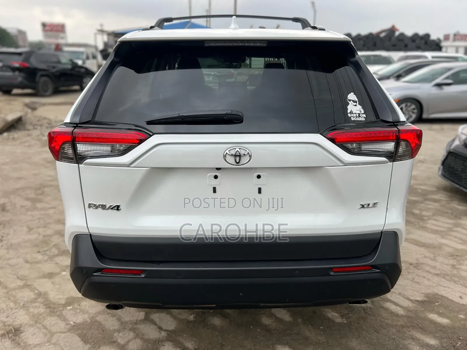 Toyota RAV4 2021 White