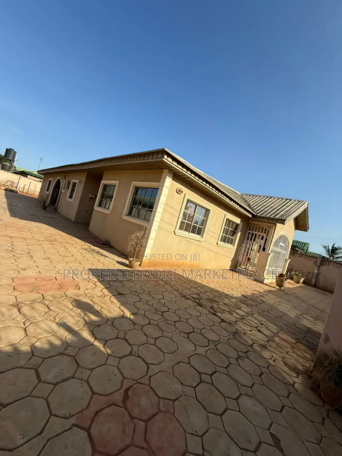 4bdrm Bungalow in Ayobo for sale