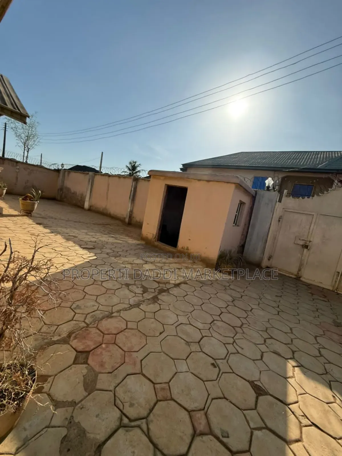 4bdrm Bungalow in Ayobo for sale