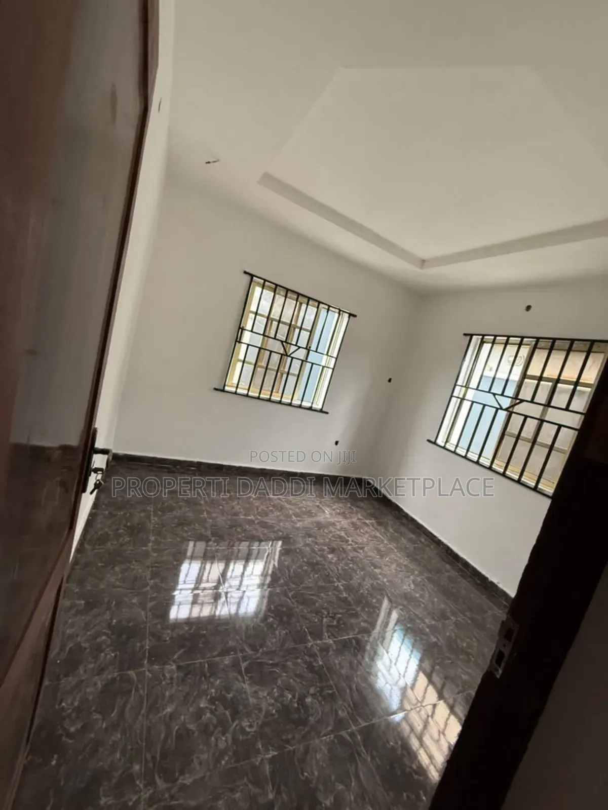 3bdrm Block of Flats in Ijegun for sale