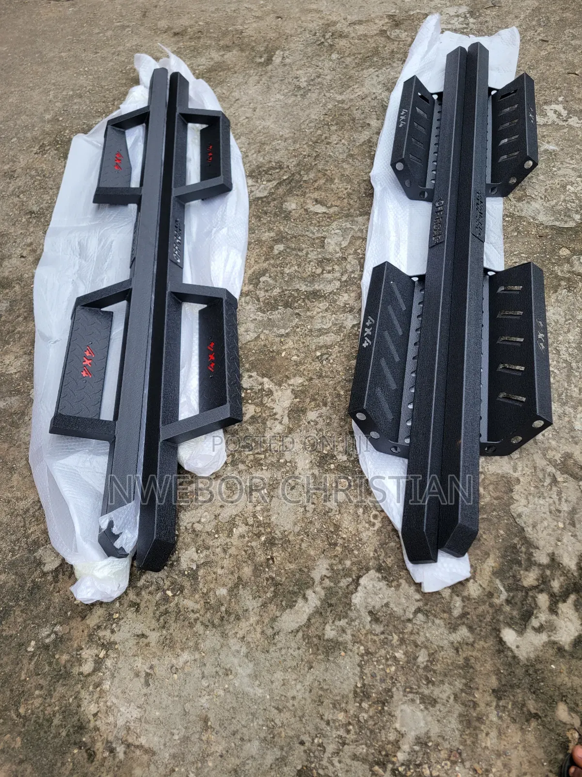 Two Design Offloading Side Step for Toyota Tacoma 2022