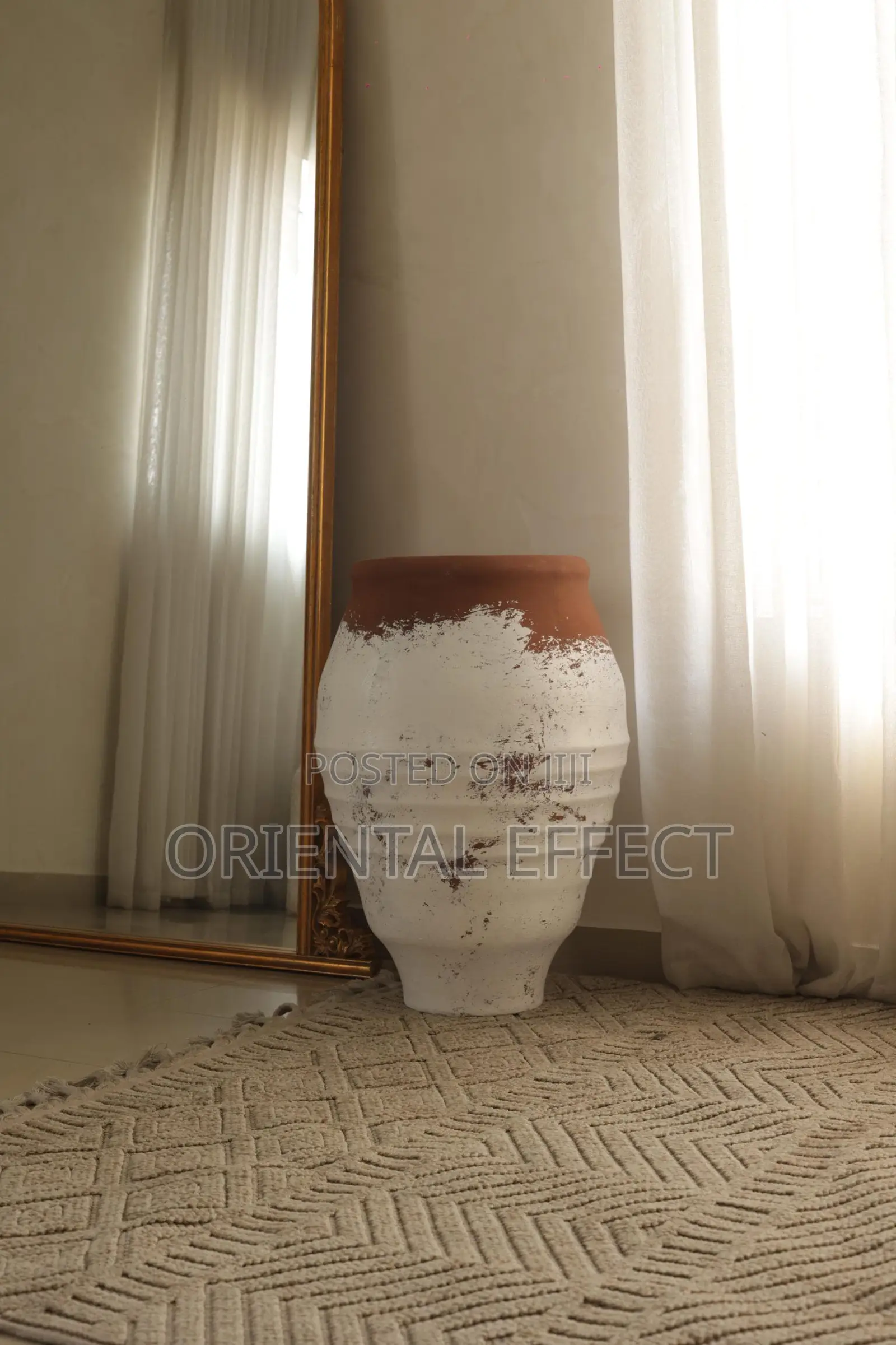 Small Venice Pot (Brown Wash)