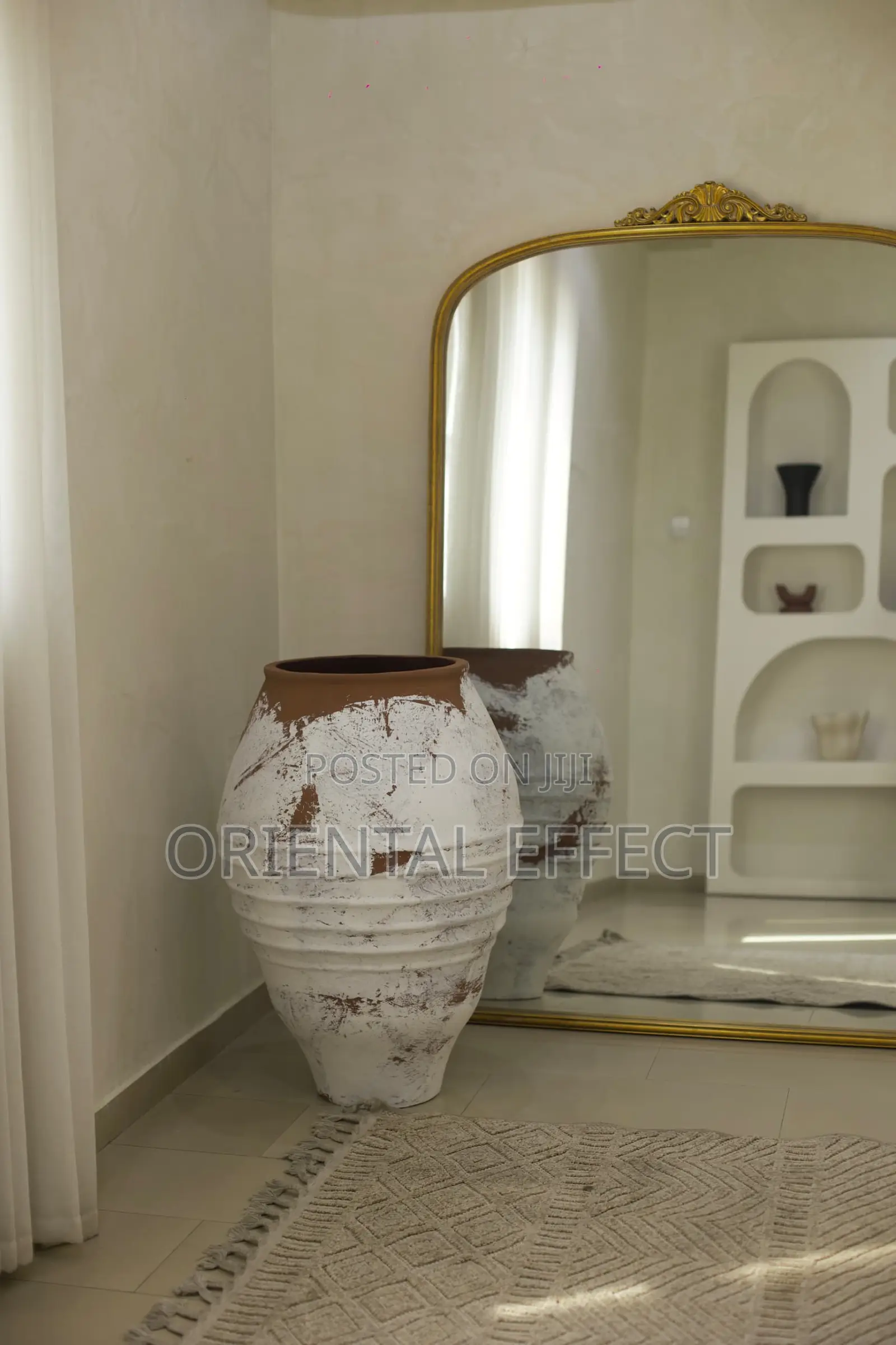 Big Venice Pot (Brown Wash)