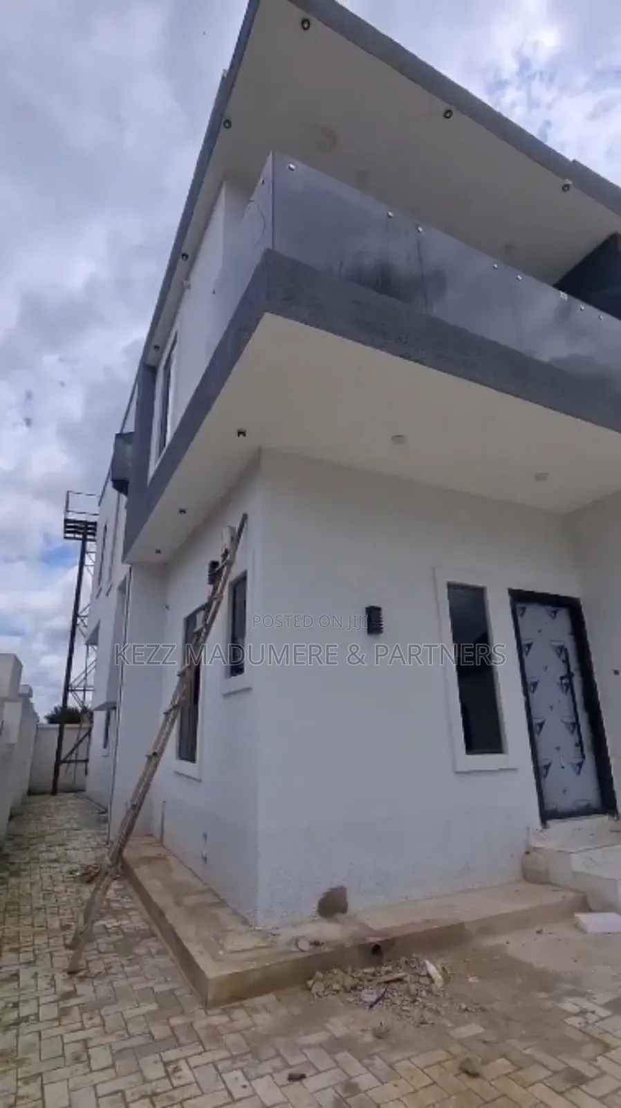 4bdrm Duplex in Within Wtc Estate, for sale