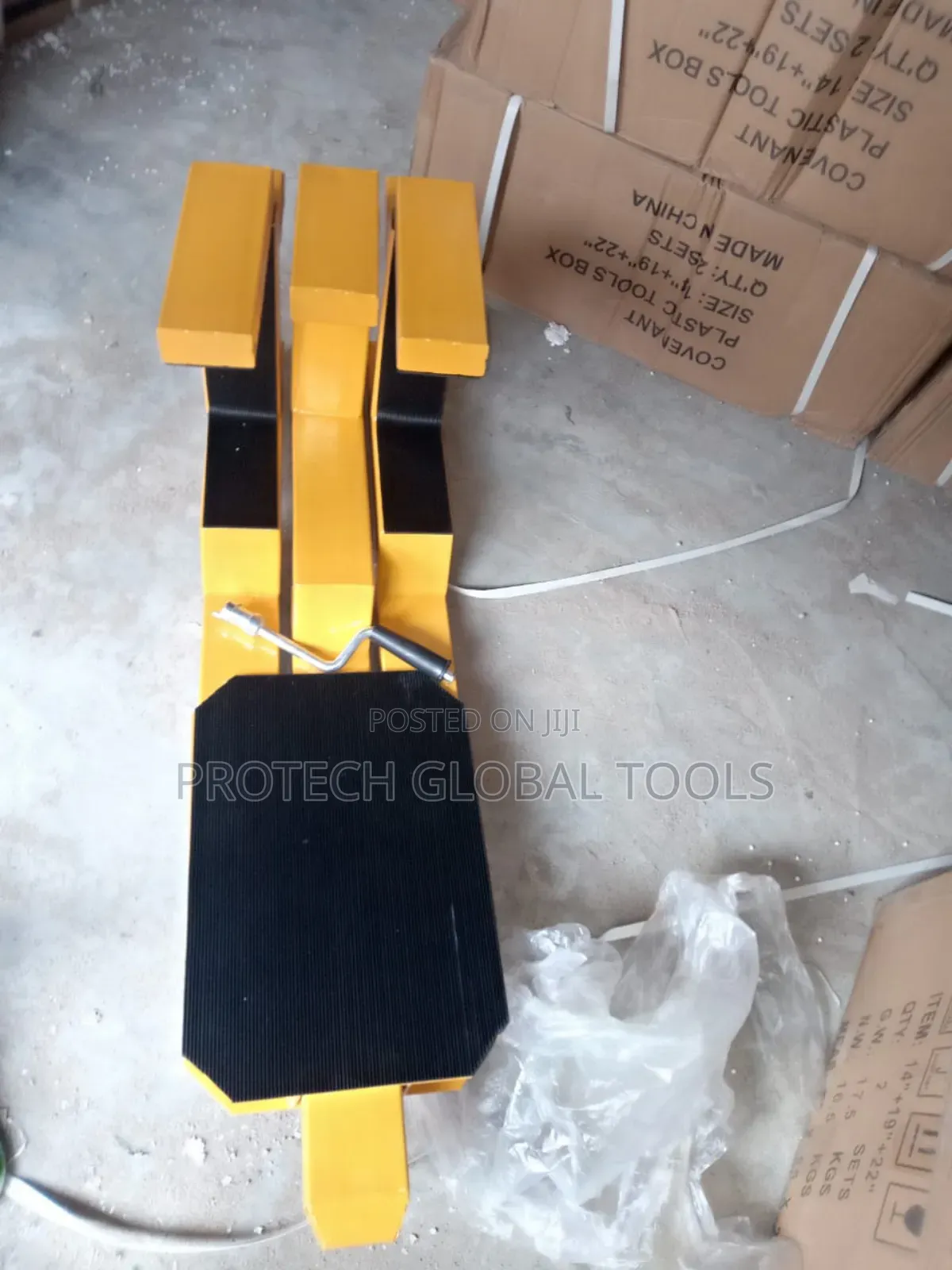 Truck Tire Lock or Anti _Theft Lug Nut