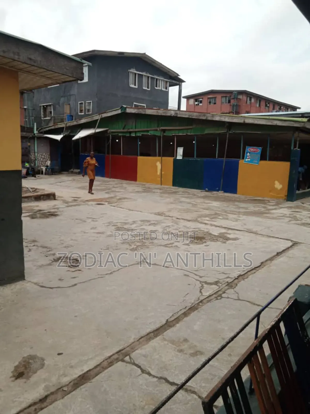 Large Block of Flat on 2 Plots at Daleko Mushin