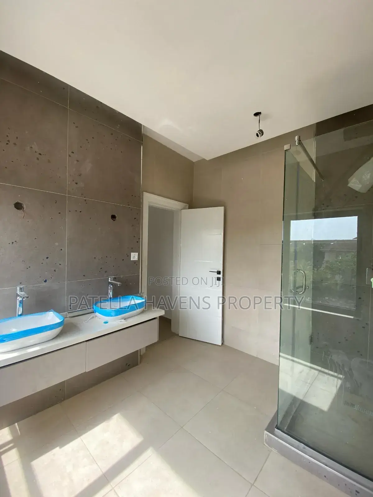 5bdrm Duplex in Jabi for sale