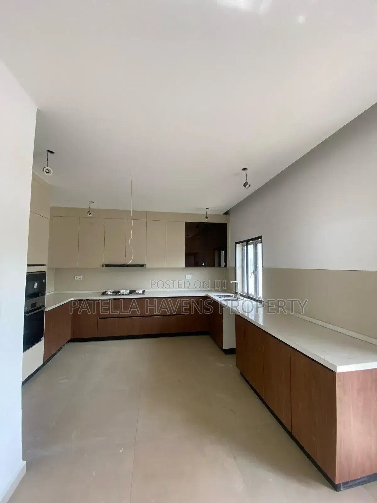 5bdrm Duplex in Jabi for sale