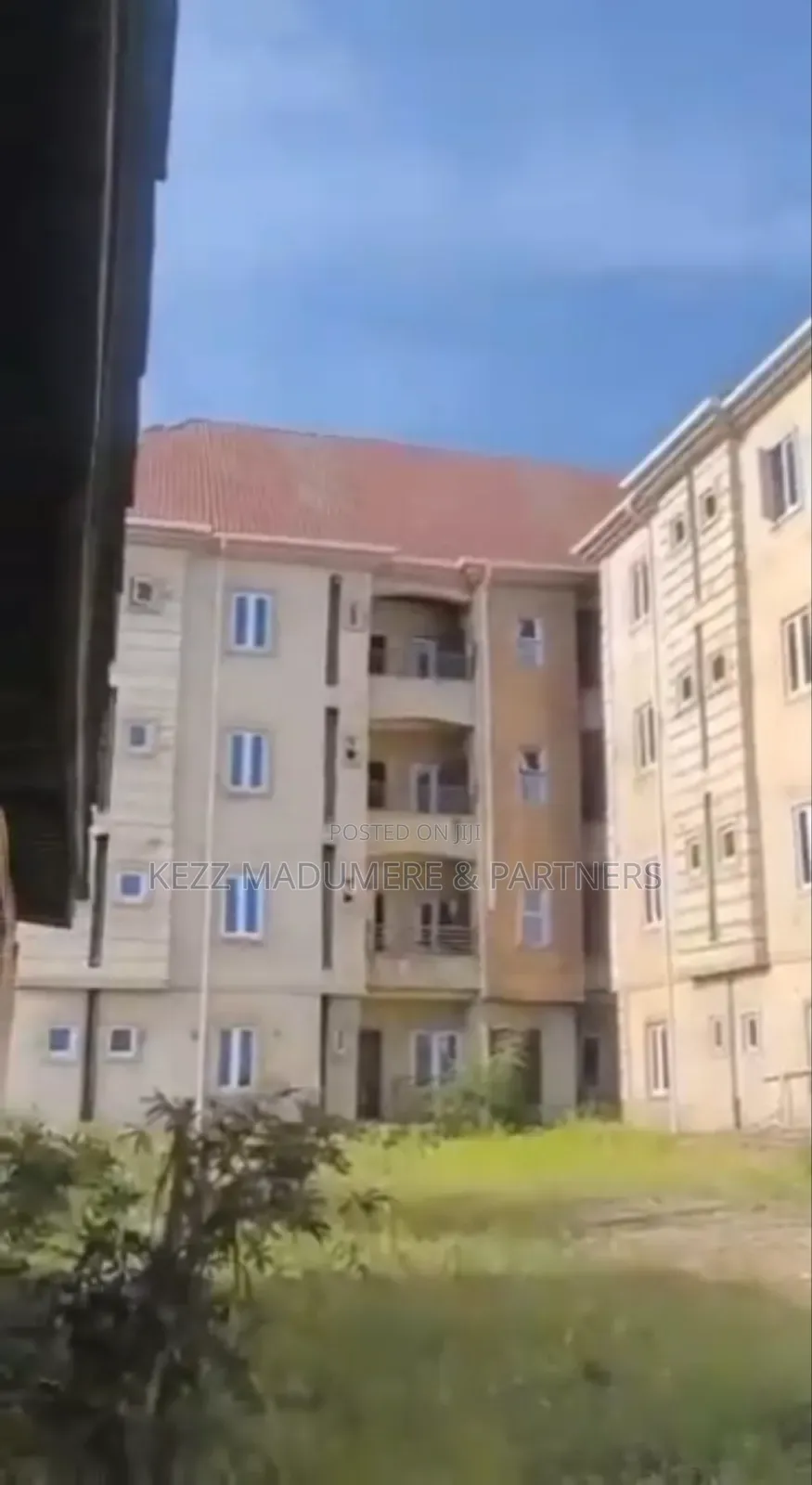 20bdrm Block of Flats in Monarch , Enugu , for sale