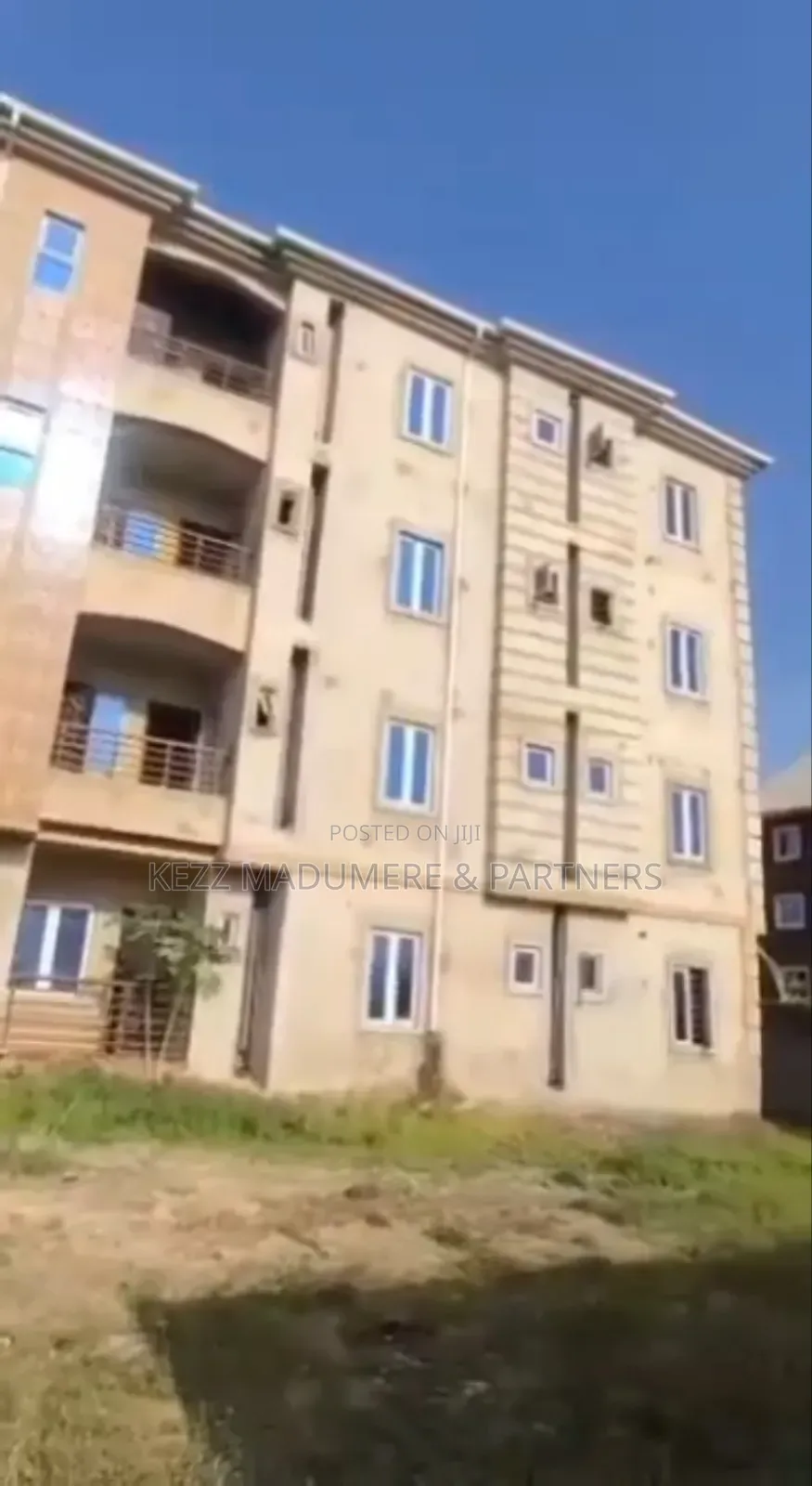 20bdrm Block of Flats in Monarch , Enugu , for sale