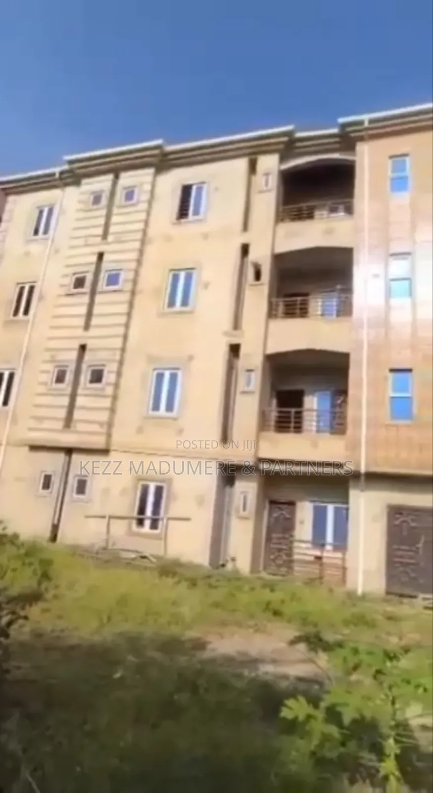 20bdrm Block of Flats in Monarch , Enugu , for sale