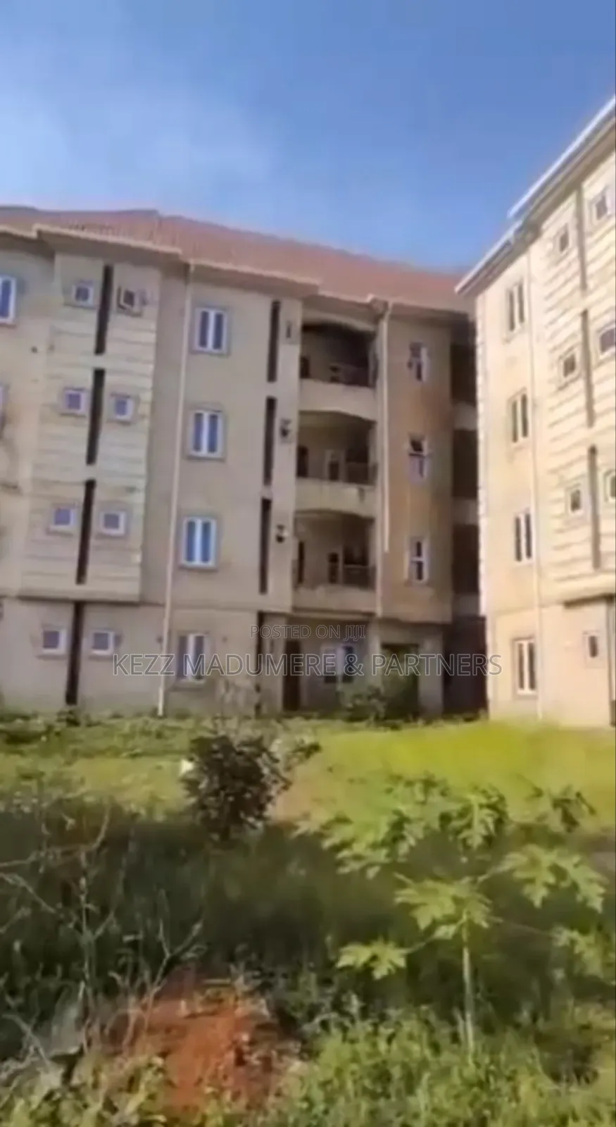 20bdrm Block of Flats in Monarch , Enugu , for sale