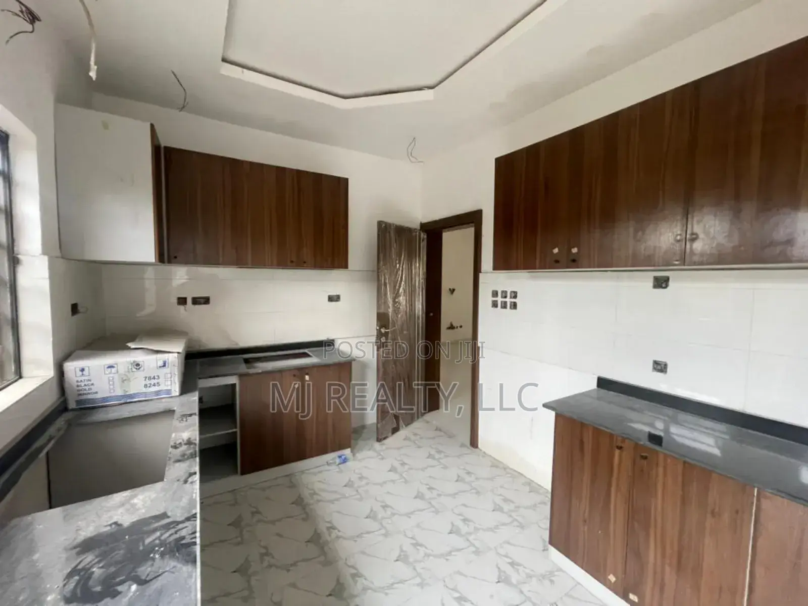 3bdrm Duplex in Sangotedo for sale