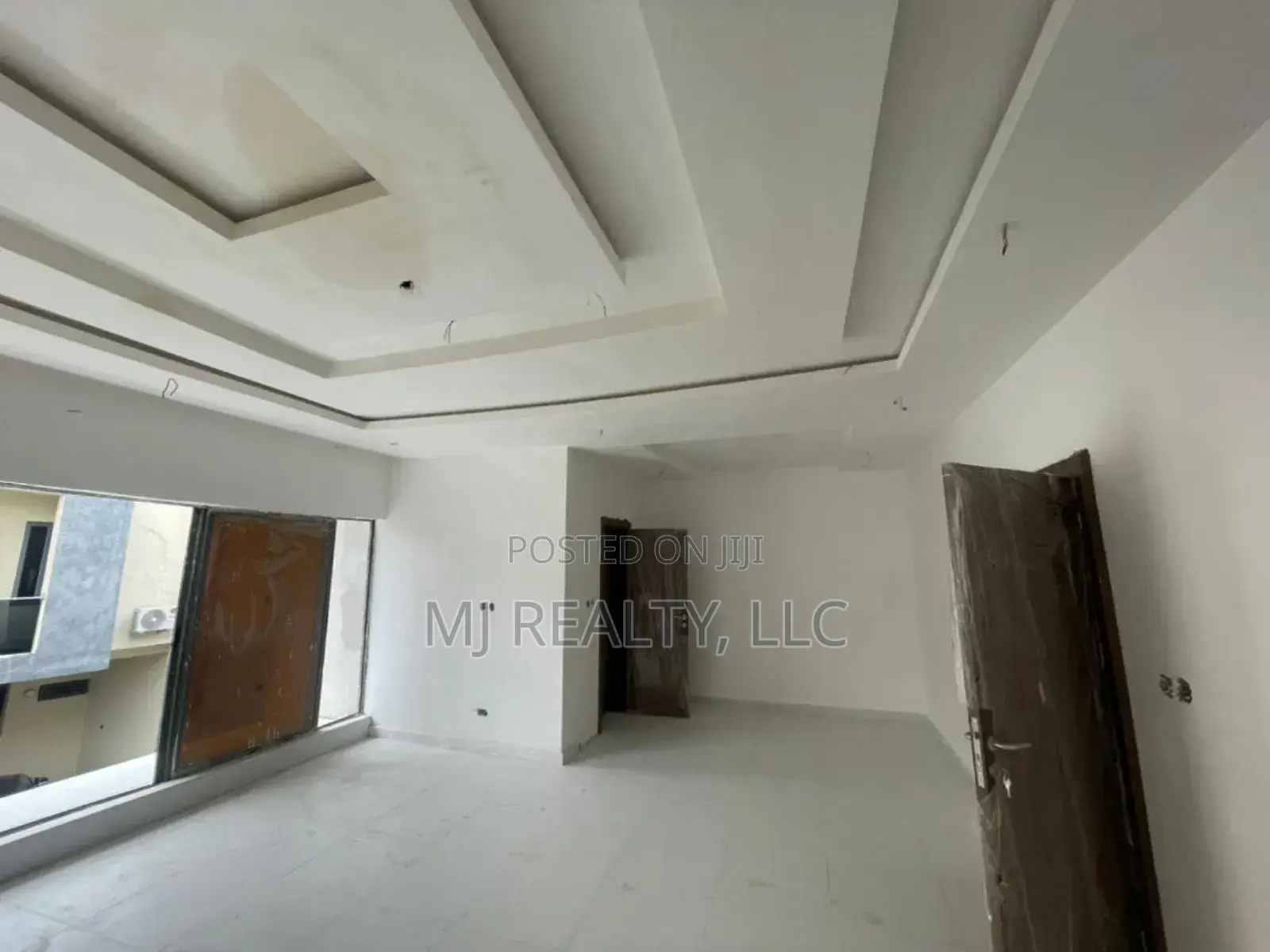 3bdrm Duplex in Sangotedo for sale
