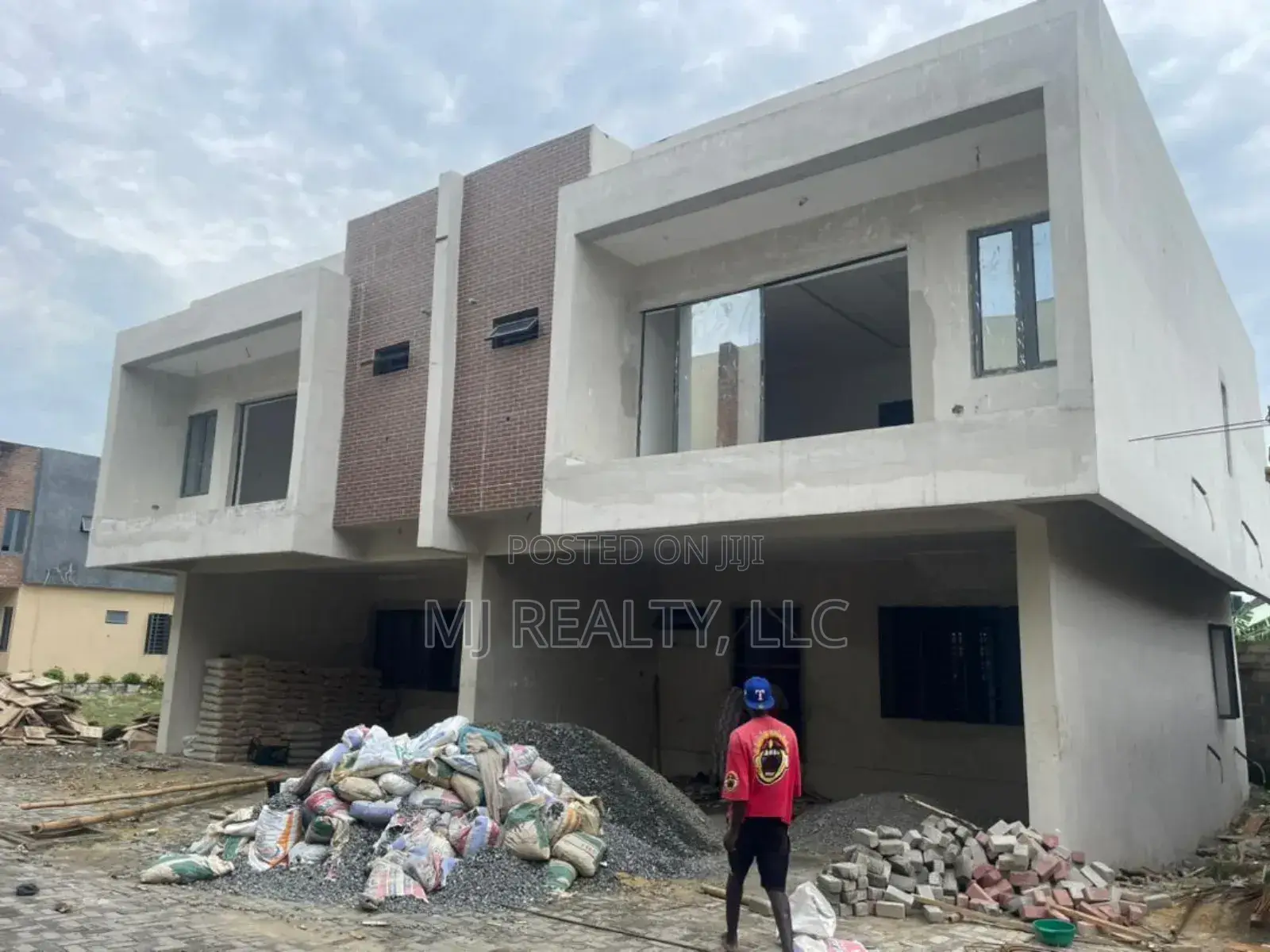 4bdrm Duplex in Sangotedo for sale