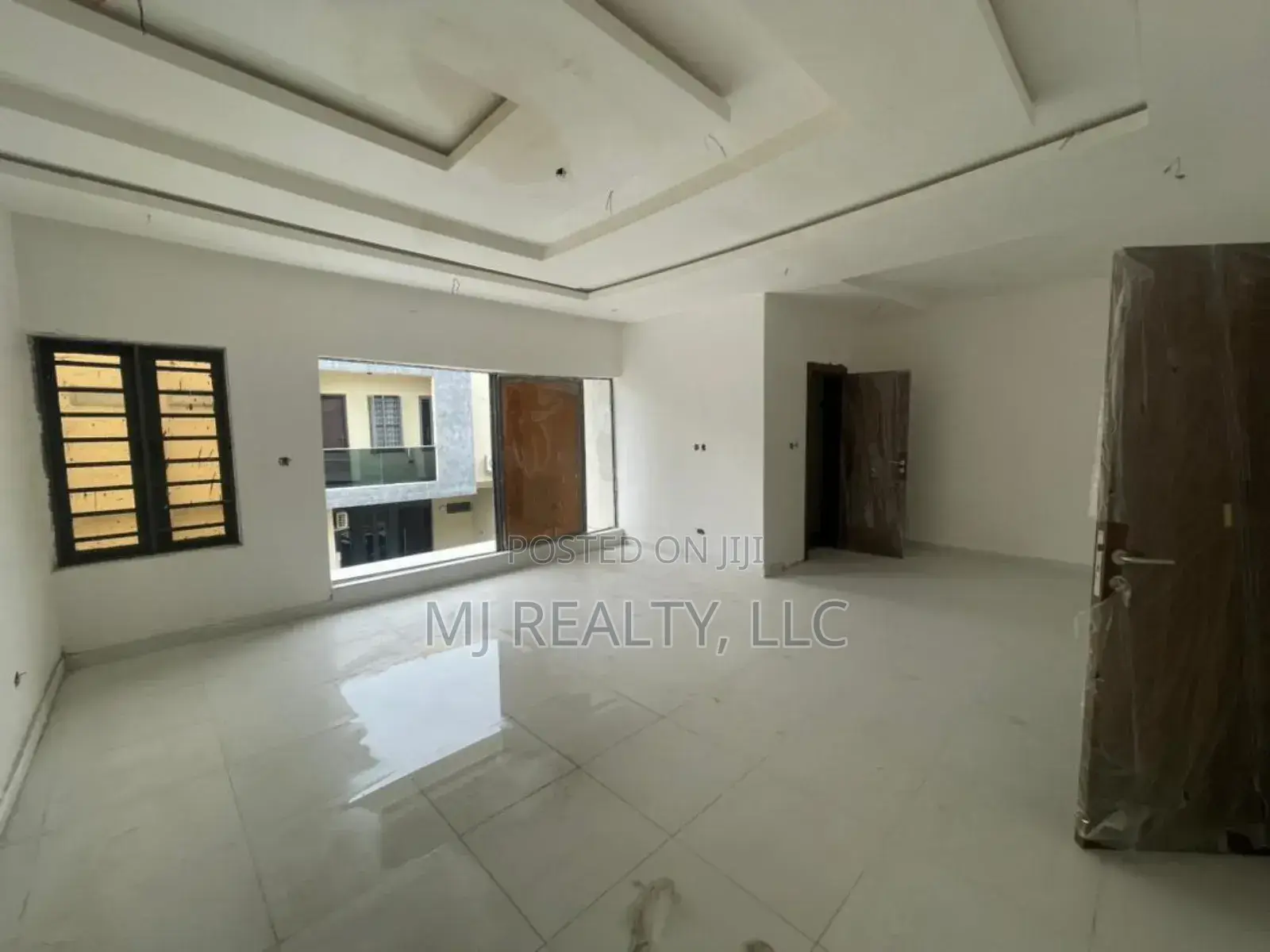 4bdrm Duplex in Sangotedo for sale