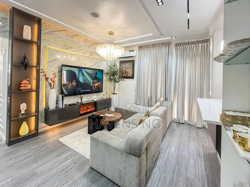 Luxury and Spacious 2-Bedroom Apartment With Pool