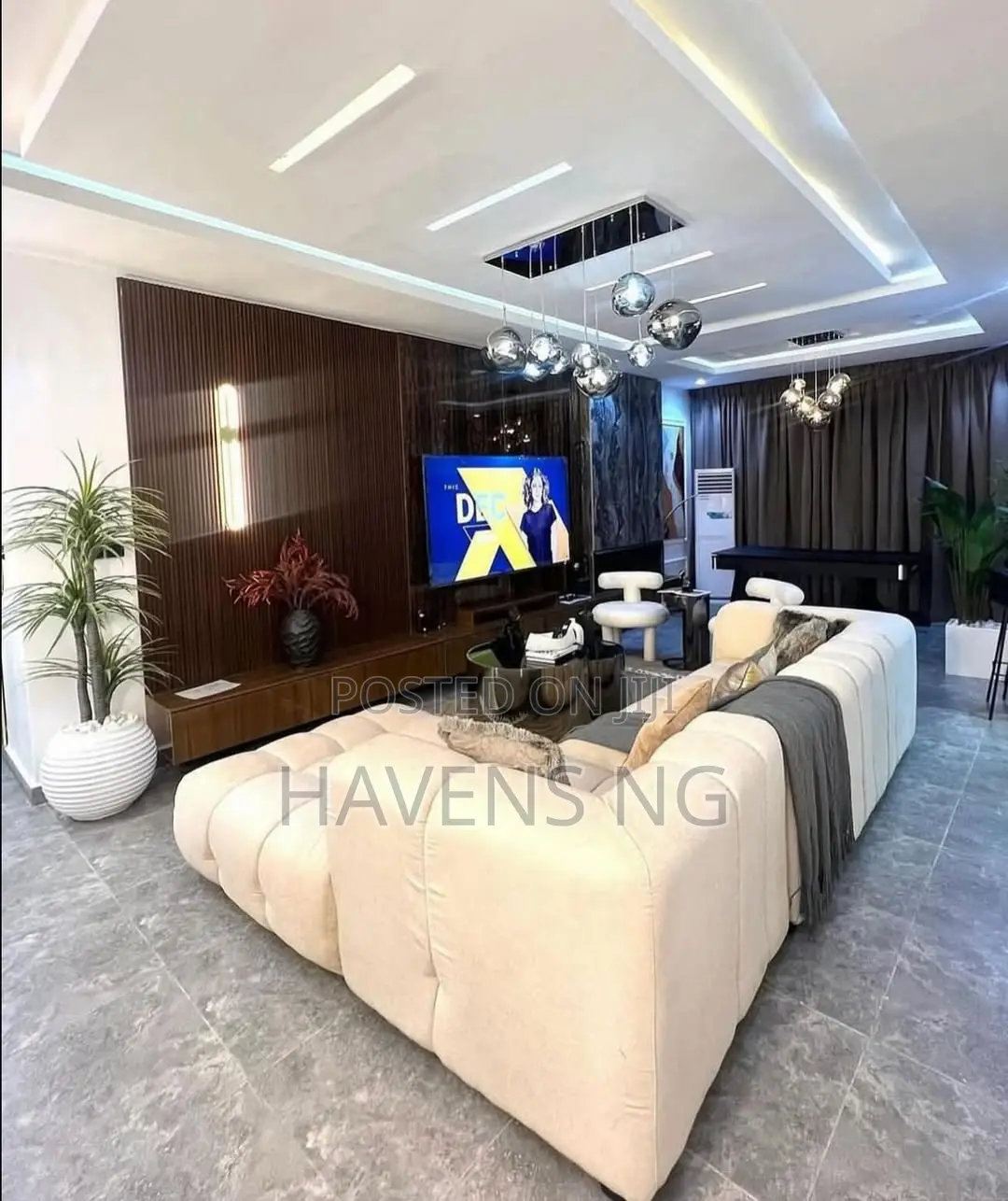 Luxury 1-Bedroom Shortlet Apartment