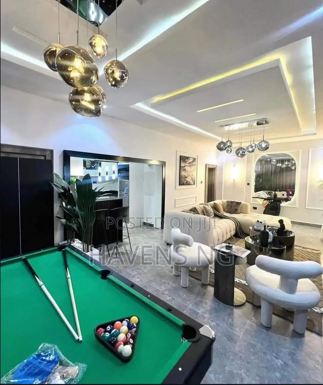 Luxury 1-Bedroom Shortlet Apartment