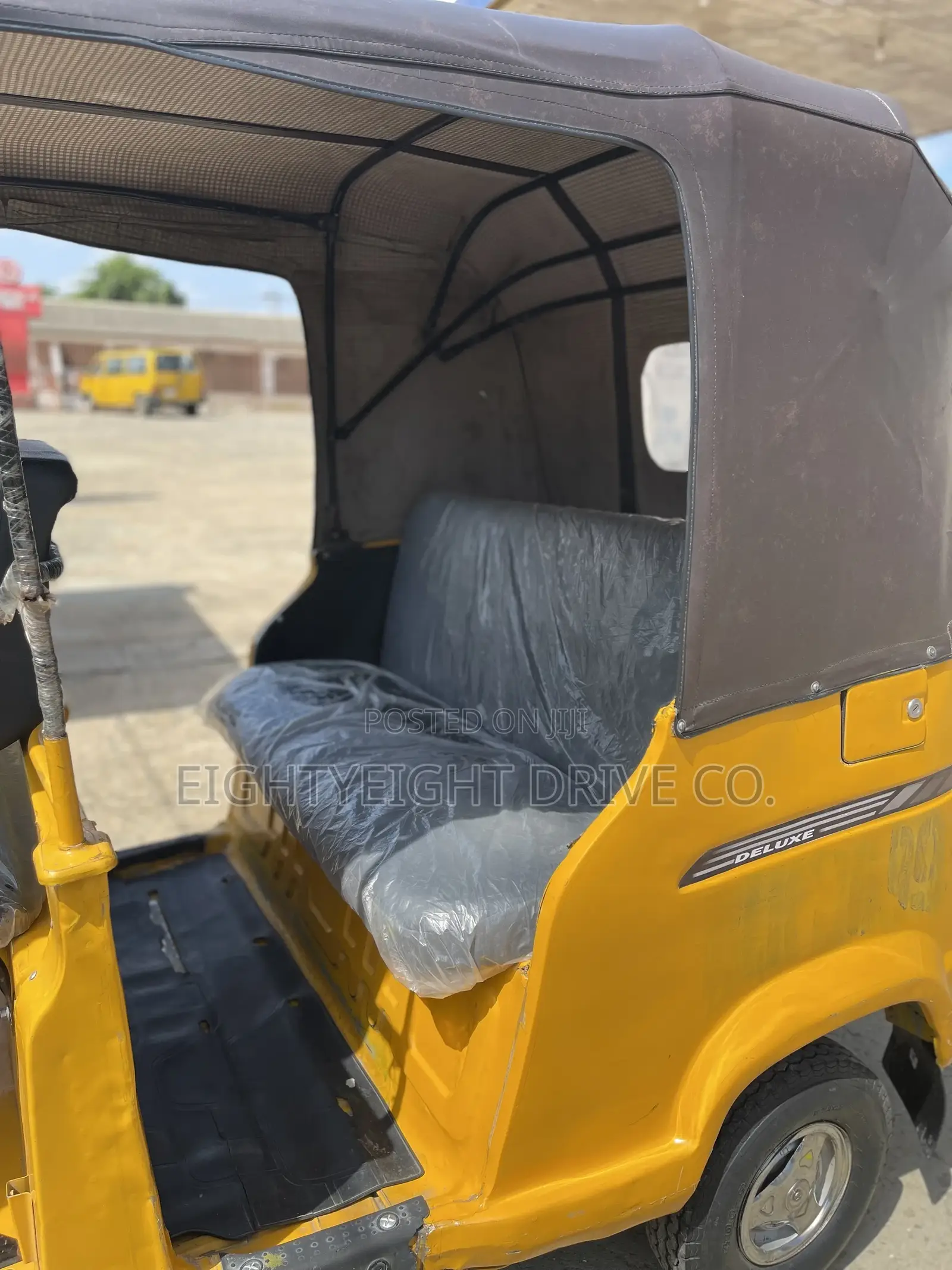 TVS King Deluxe Plus iTouch Start 2023 Yellow