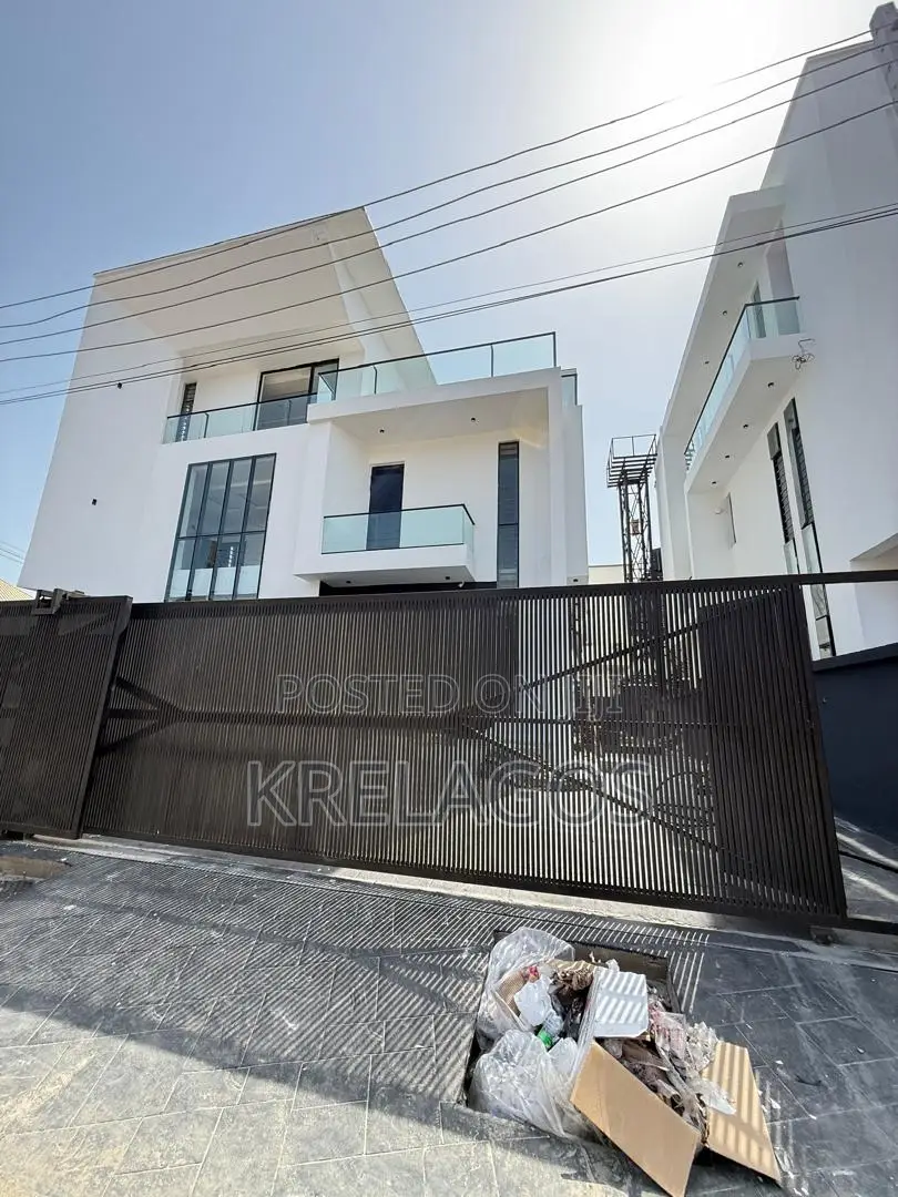 5bdrm Duplex in Osapa london for sale