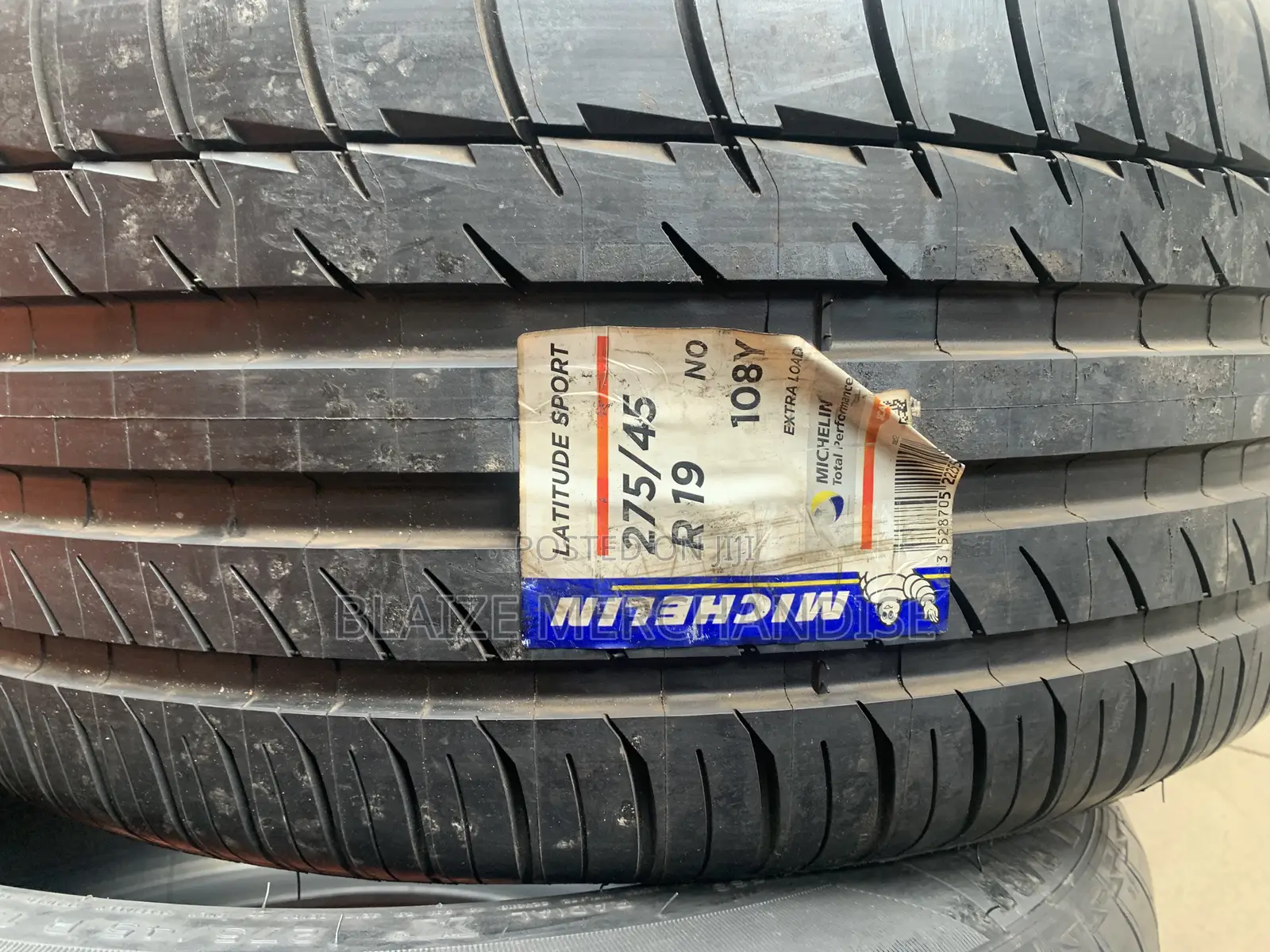 275/45r19 Michelin Tyre
