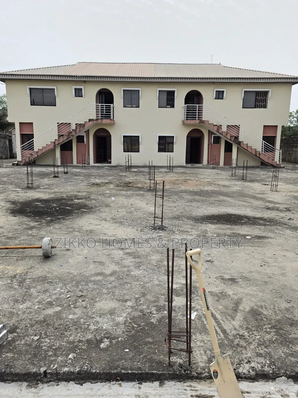 3bdrm Block of Flats in Taiye Aruwayo, Awoyaya for sale