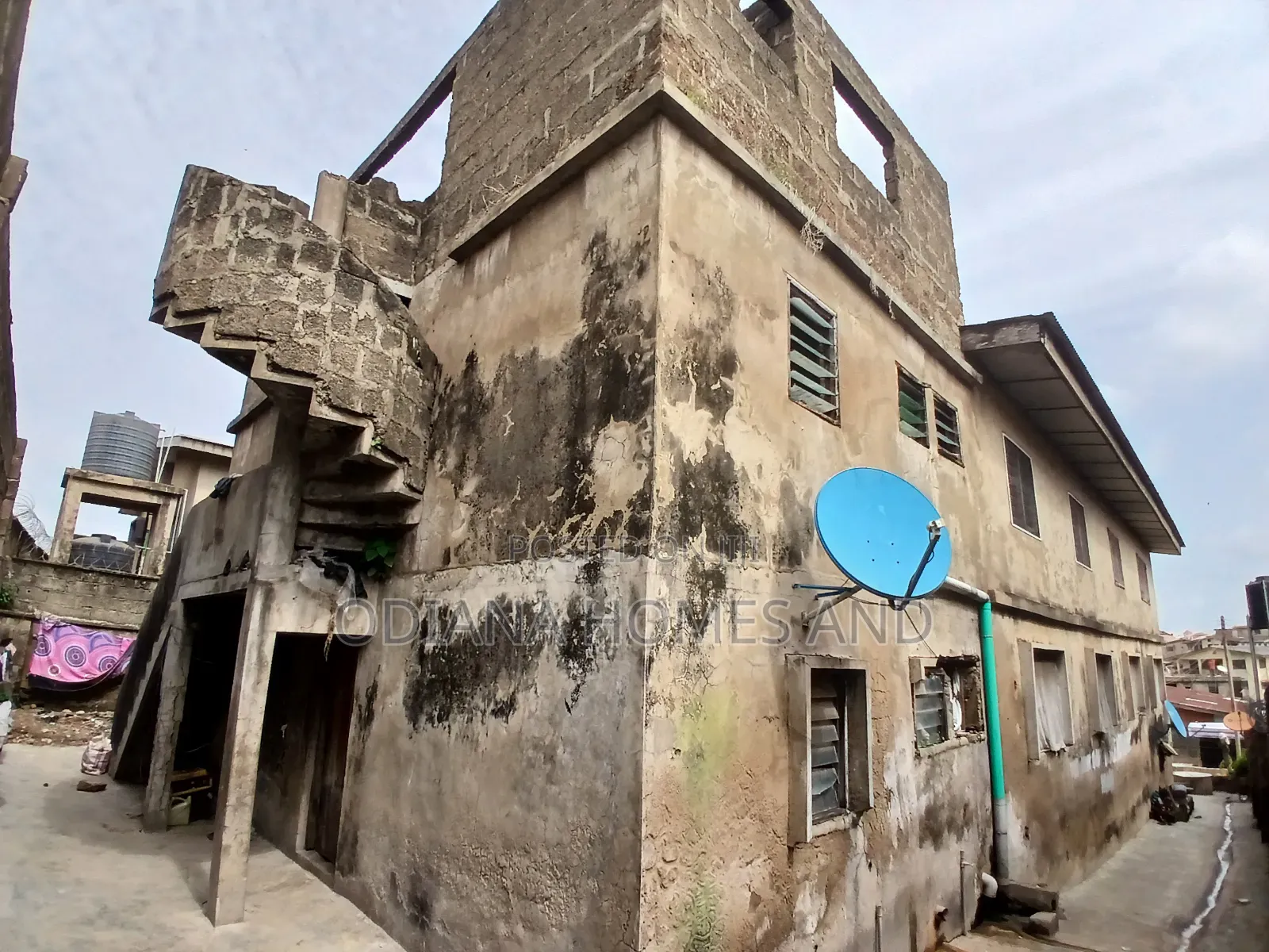 18bdrm Apartment in Agbowo, Ibadan for sale