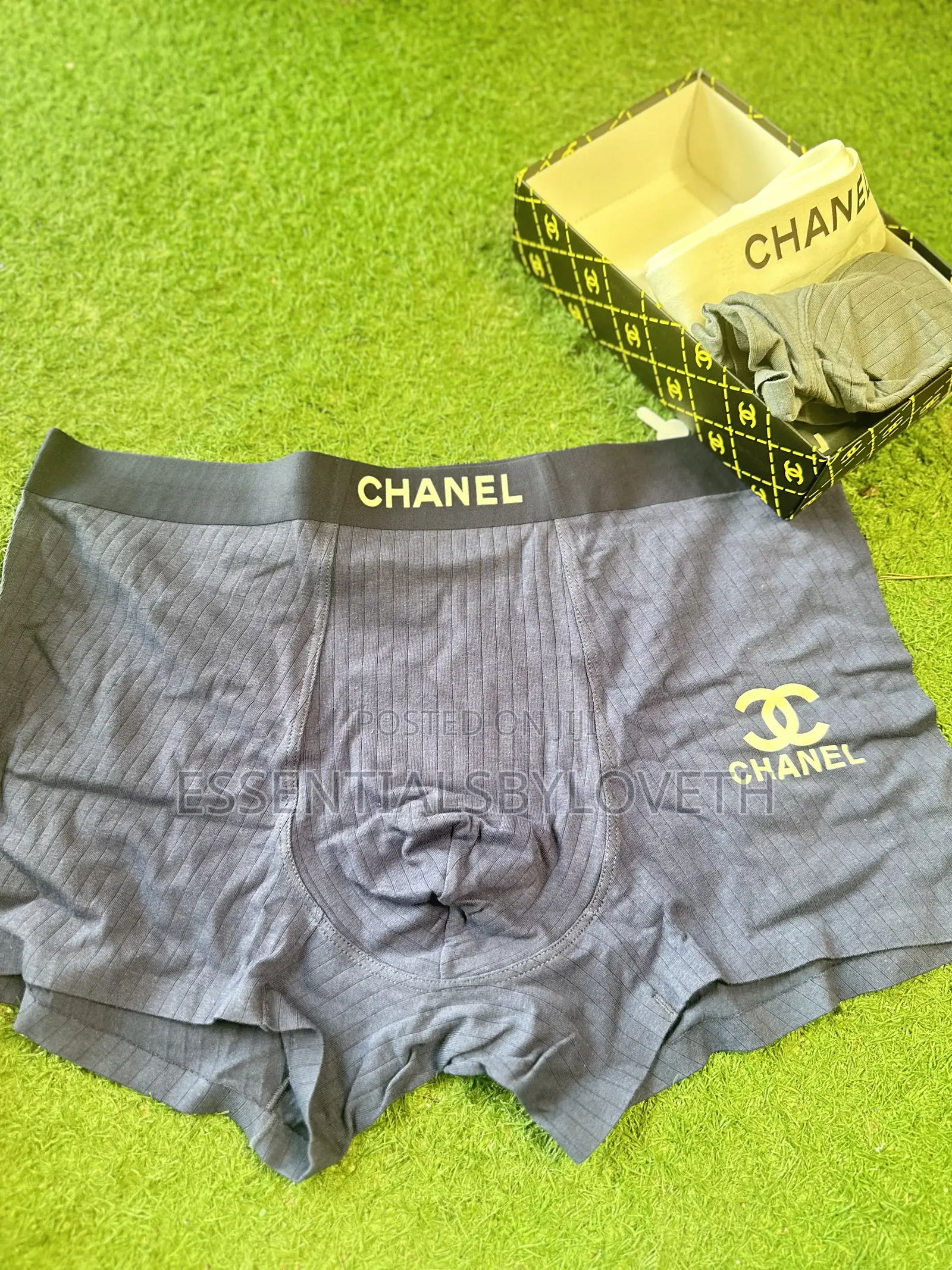 Chanel Boxer
