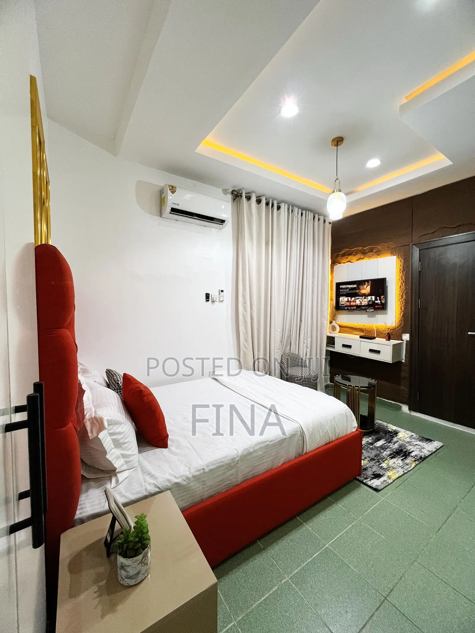 Studio Apartment