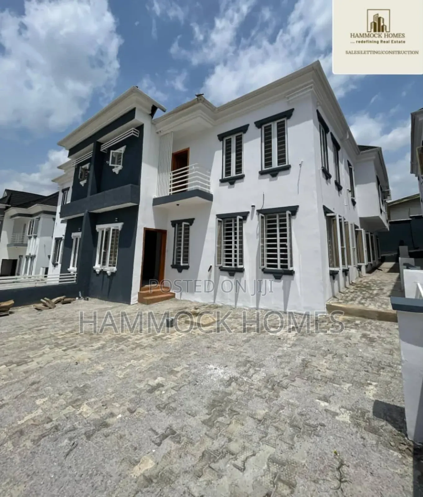 4bdrm Duplex in Jericho Gra for sale