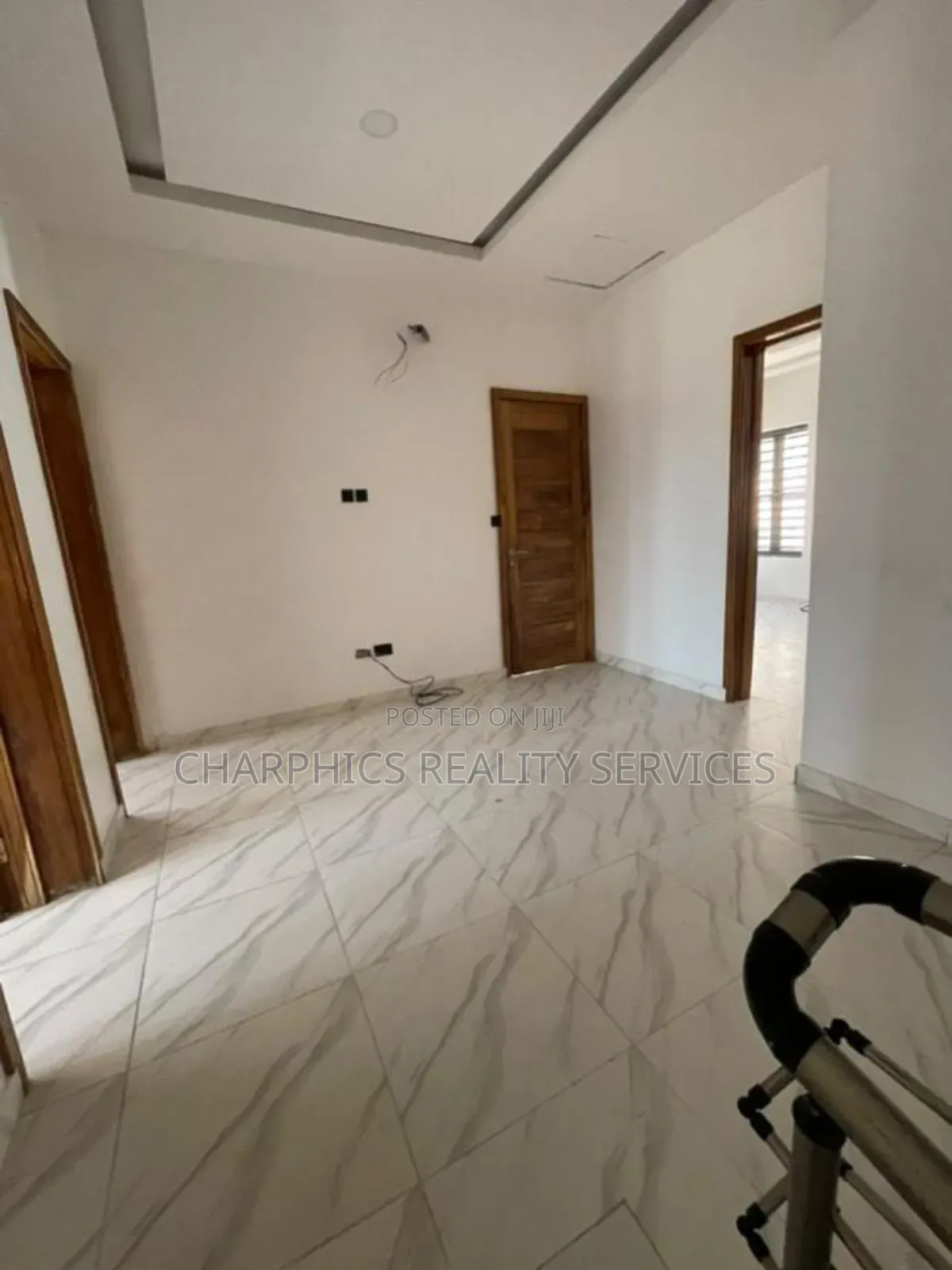 4bdrm Duplex in Lekki Phase 2 for sale