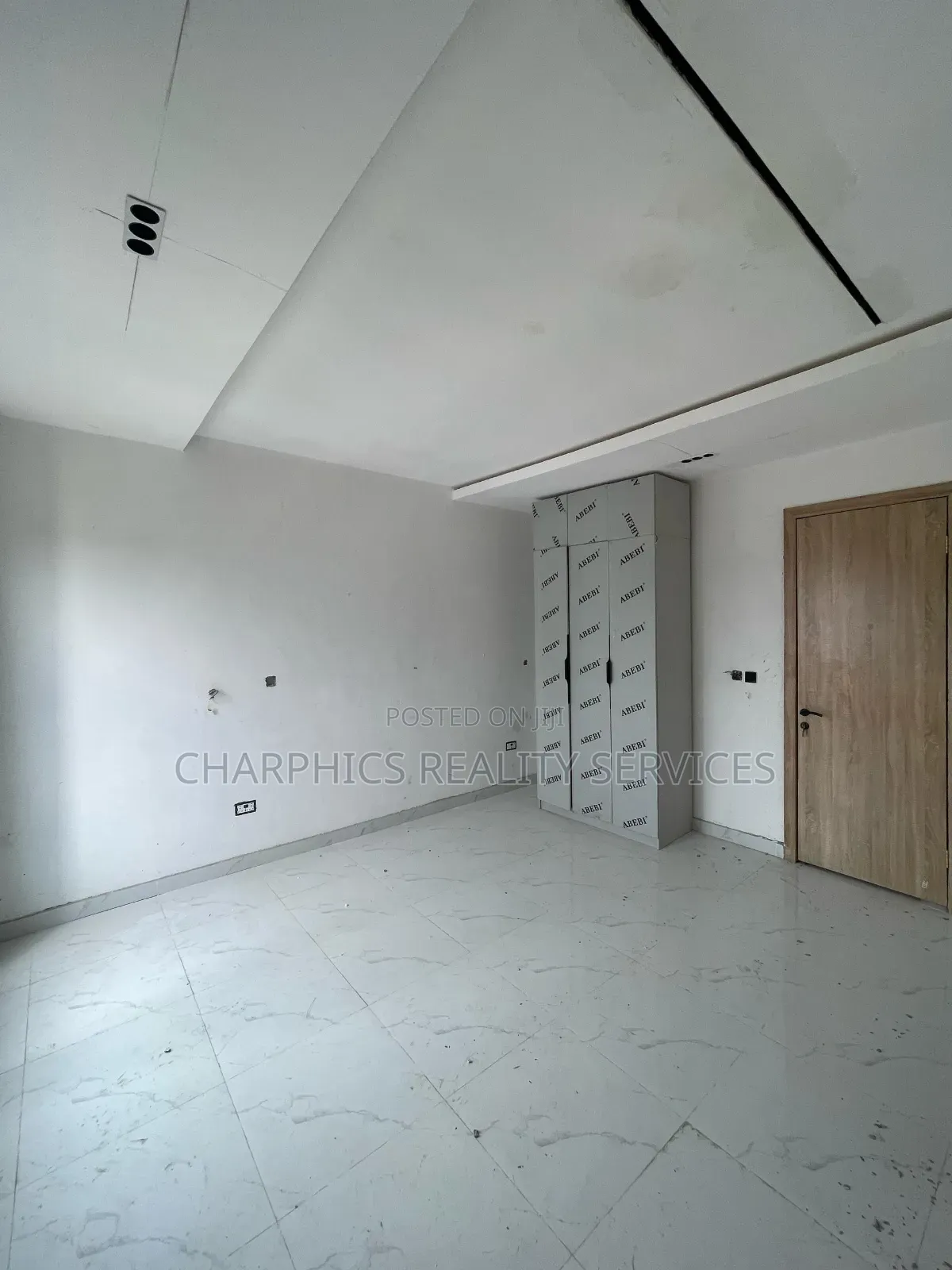 4bdrm Duplex in Lekki Phase 1 for sale