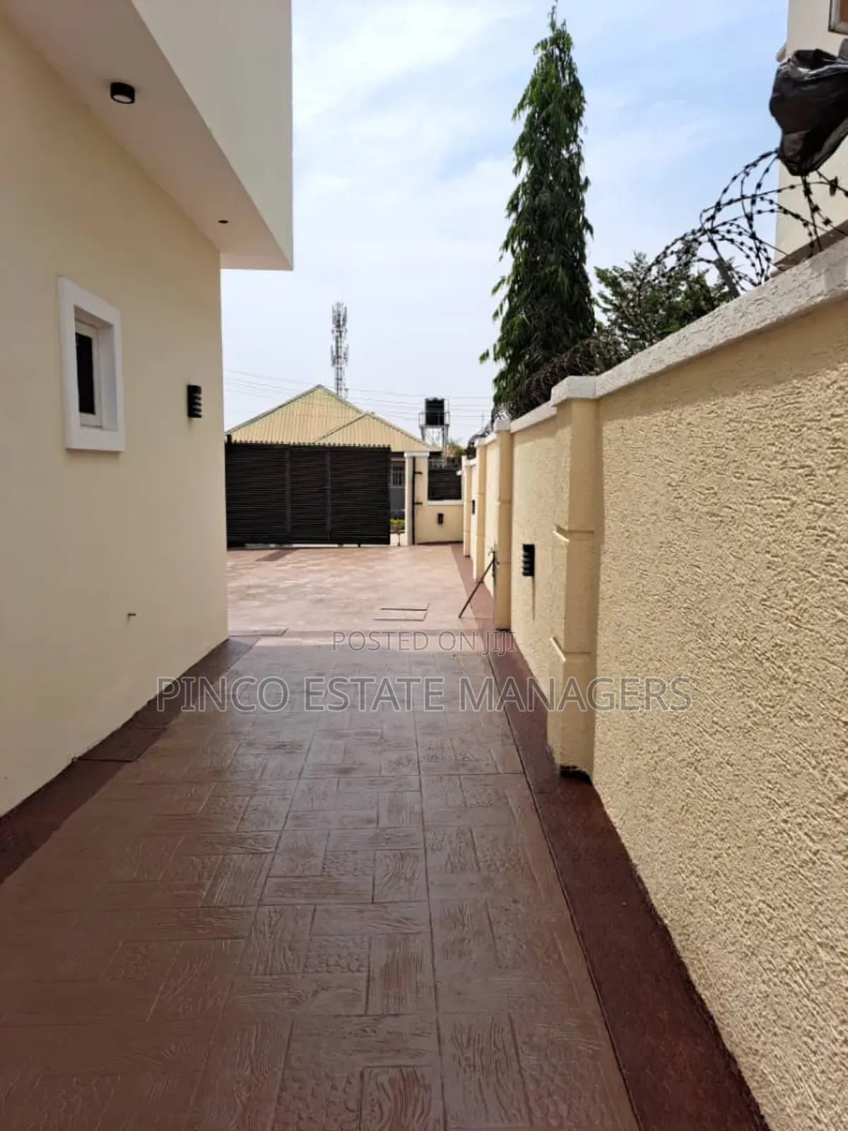 4bdrm Duplex in Lokogoma for sale