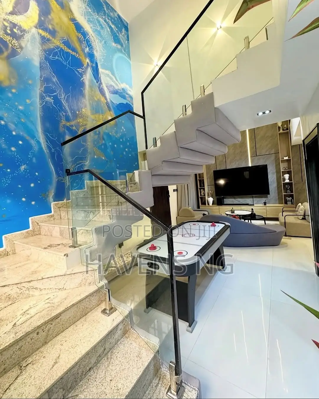Luxury 2-Bedroom Maisonette With Cinema, Outdoor Cabana