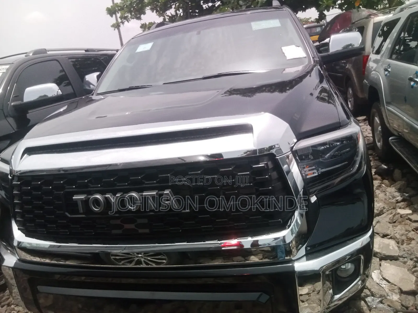 Toyota Sequoia Platinum FFV 4dr SUV 4WD (5.7L 8cyl 6A) 2016 Black