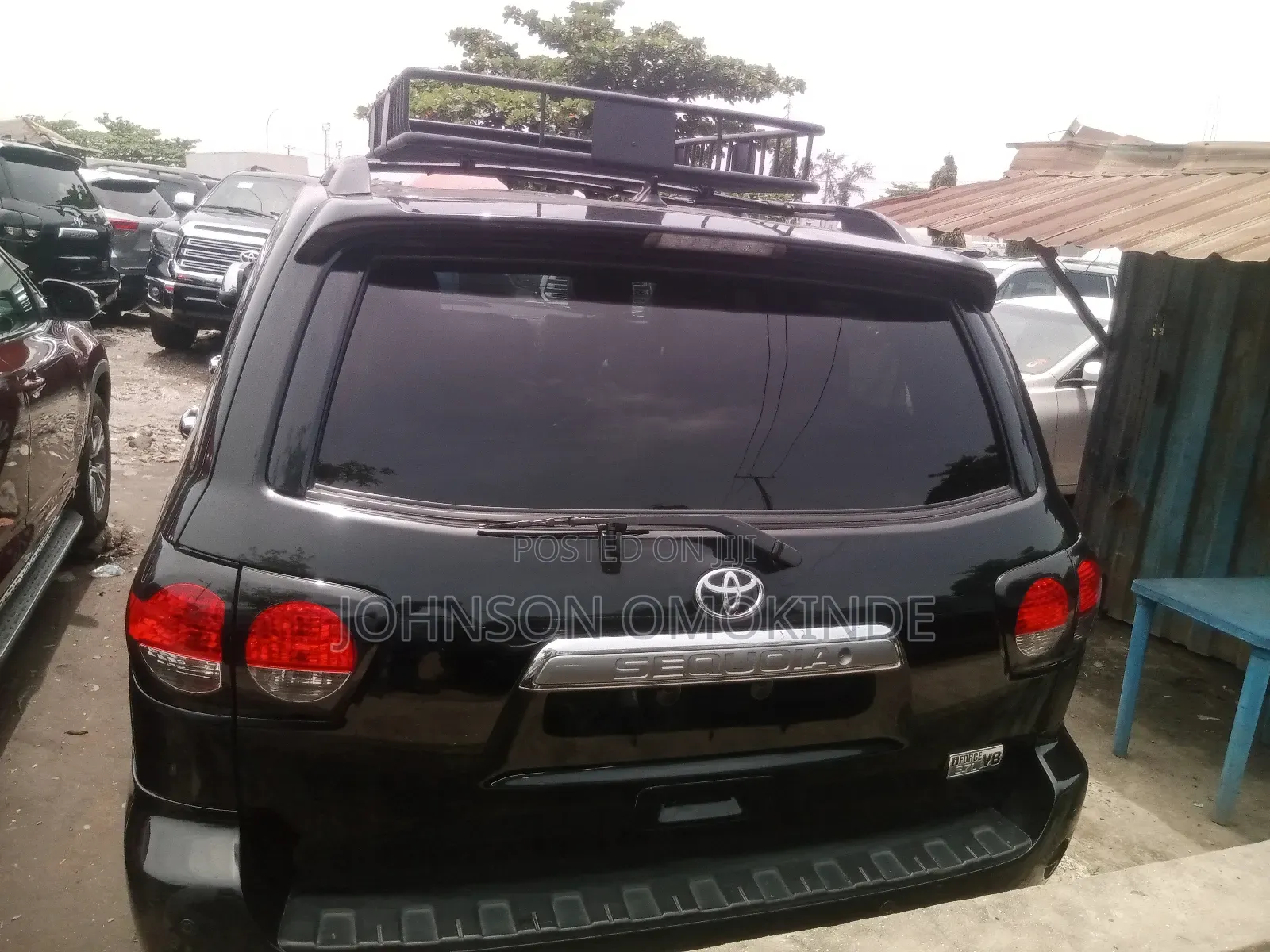 Toyota Sequoia Platinum FFV 4dr SUV 4WD (5.7L 8cyl 6A) 2016 Black
