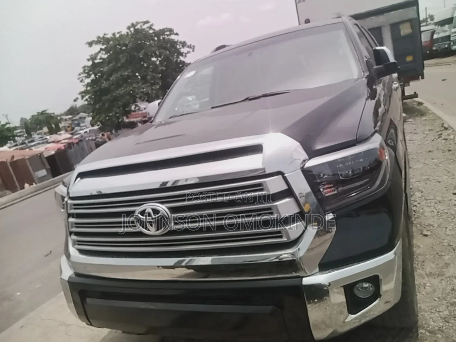 Toyota Sequoia Platinum FFV 4dr SUV 4WD (5.7L 8cyl 6A) 2016 Black