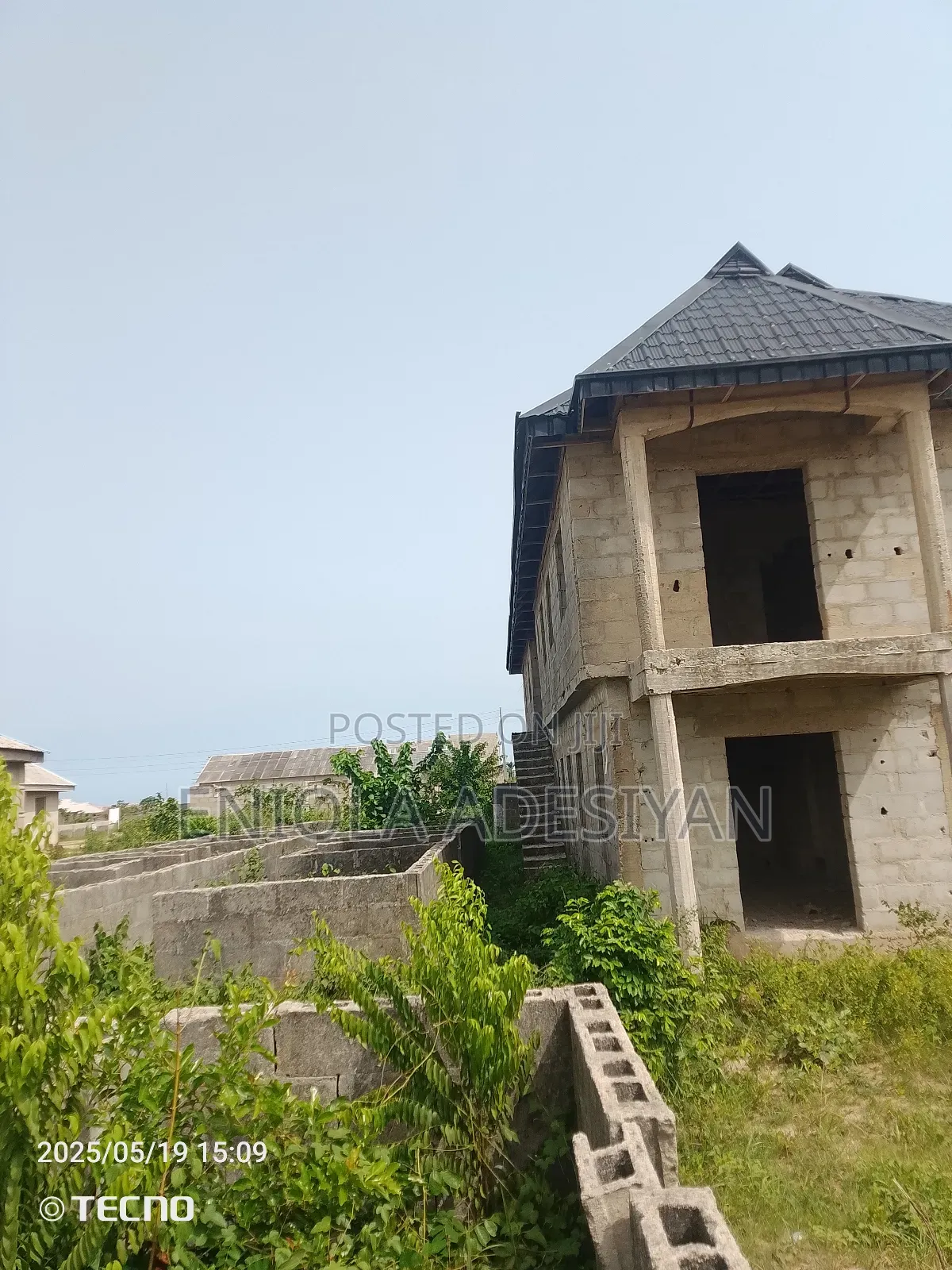 8bdrm Block of Flats in Gbopa Road F, Ikorodu for sale