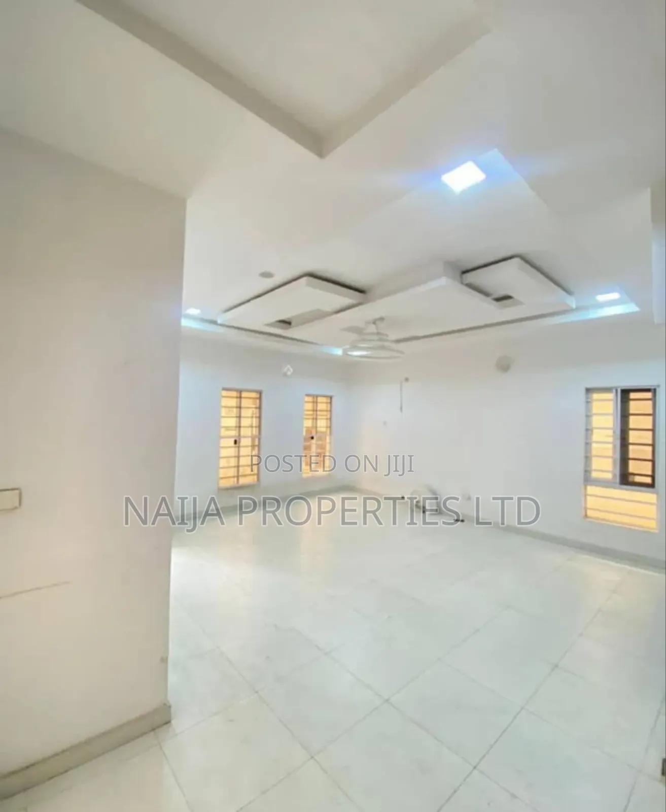 5bdrm Duplex in Osapa London, Lekki for sale