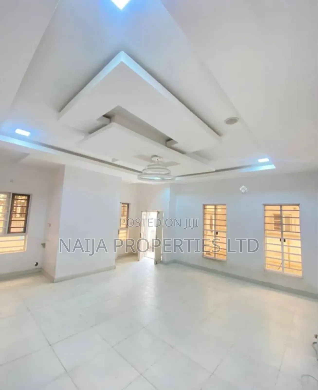 5bdrm Duplex in Osapa London, Lekki for sale