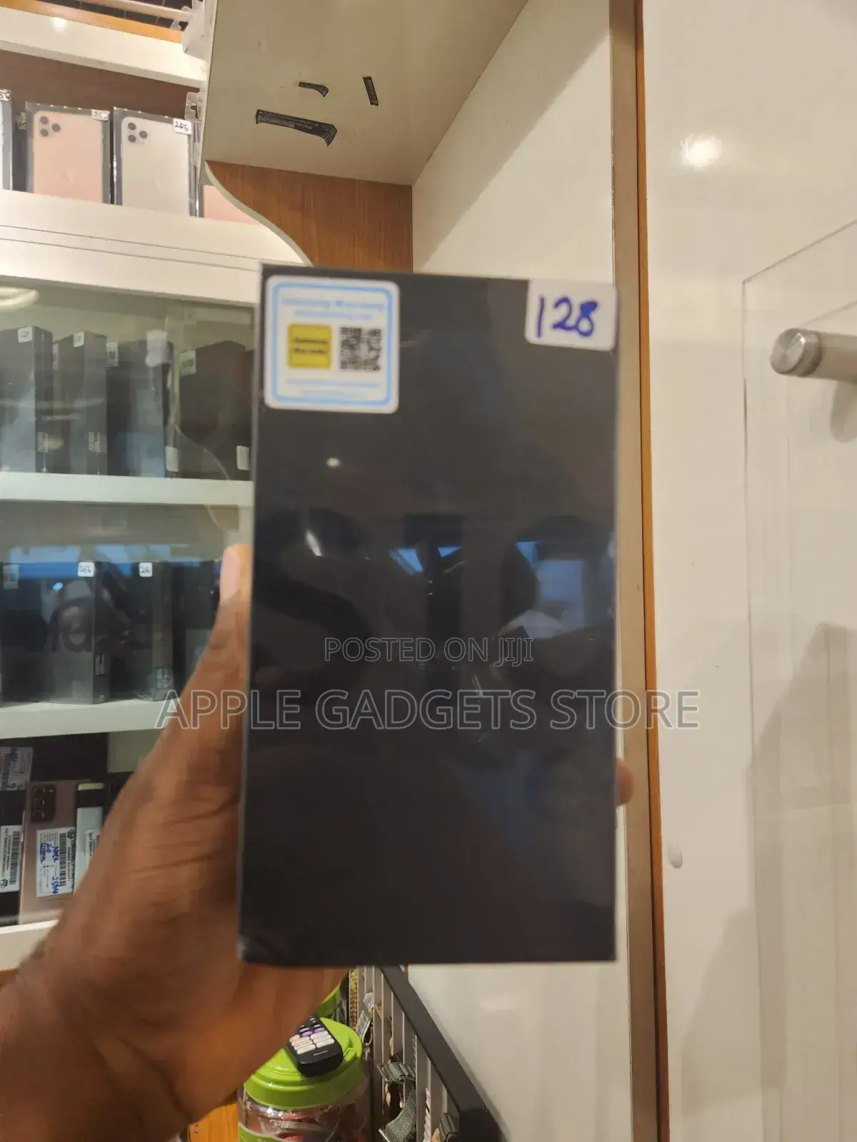 New Samsung Galaxy S10e 128 GB