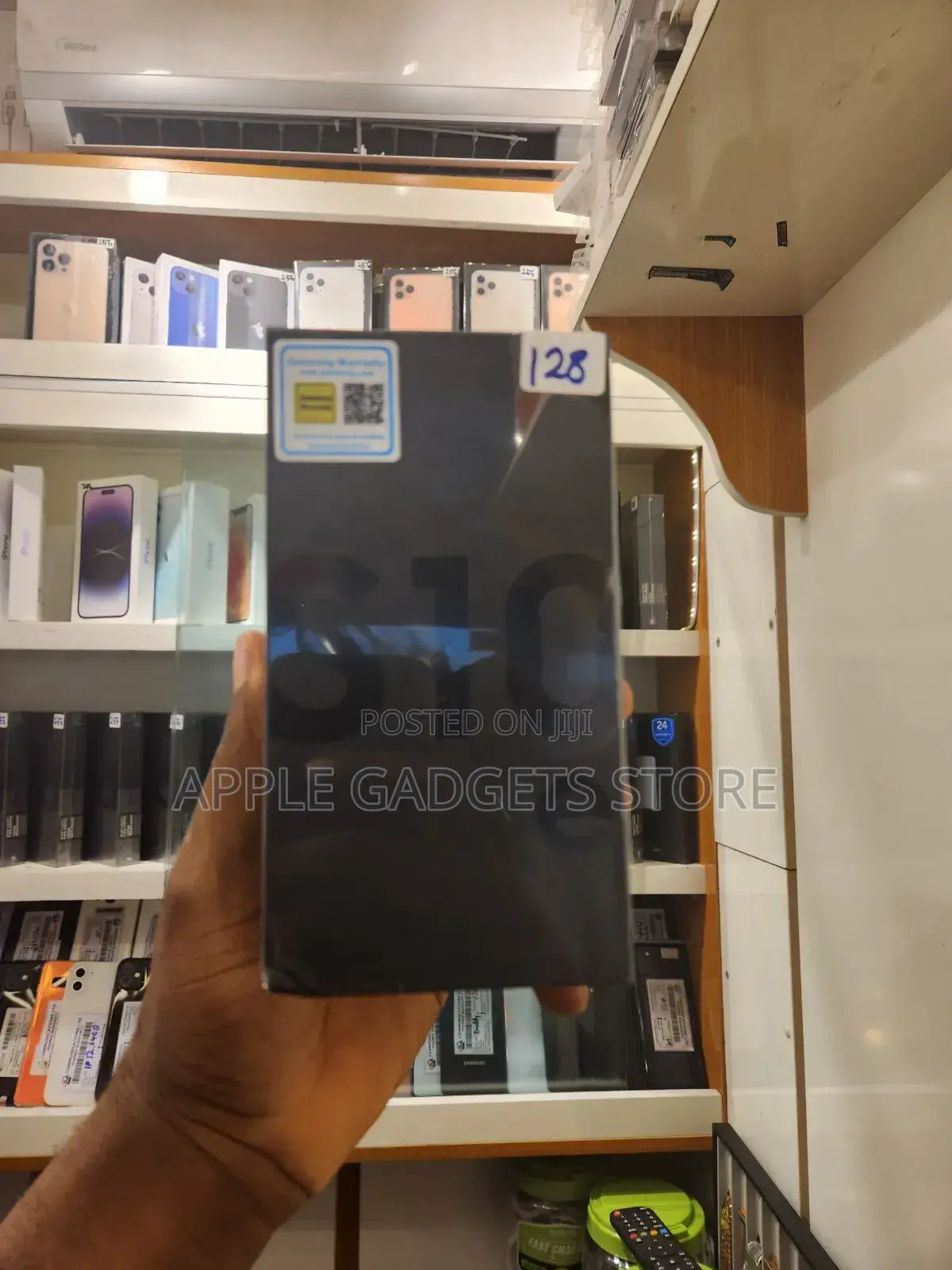 New Samsung Galaxy S10e 128 GB