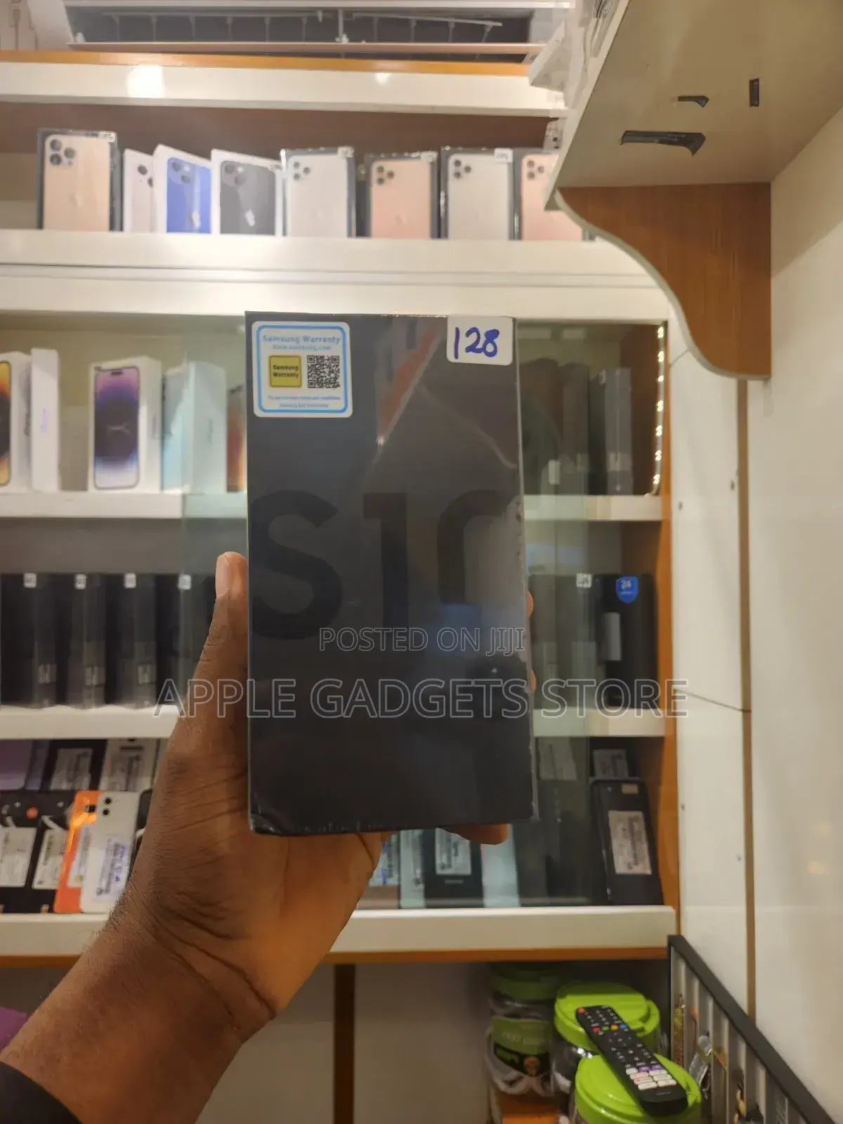 New Samsung Galaxy S10e 128 GB